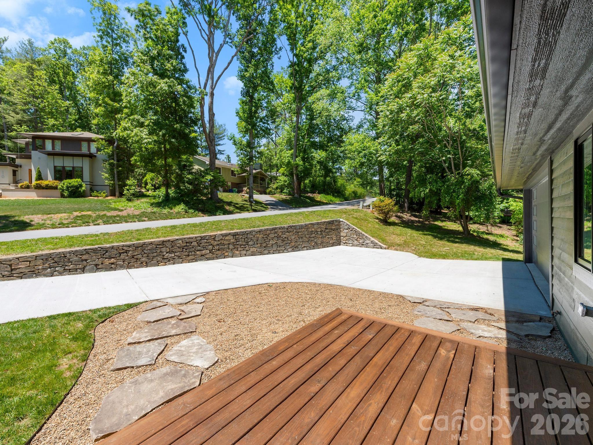 17 Muirfield Drive — Arden