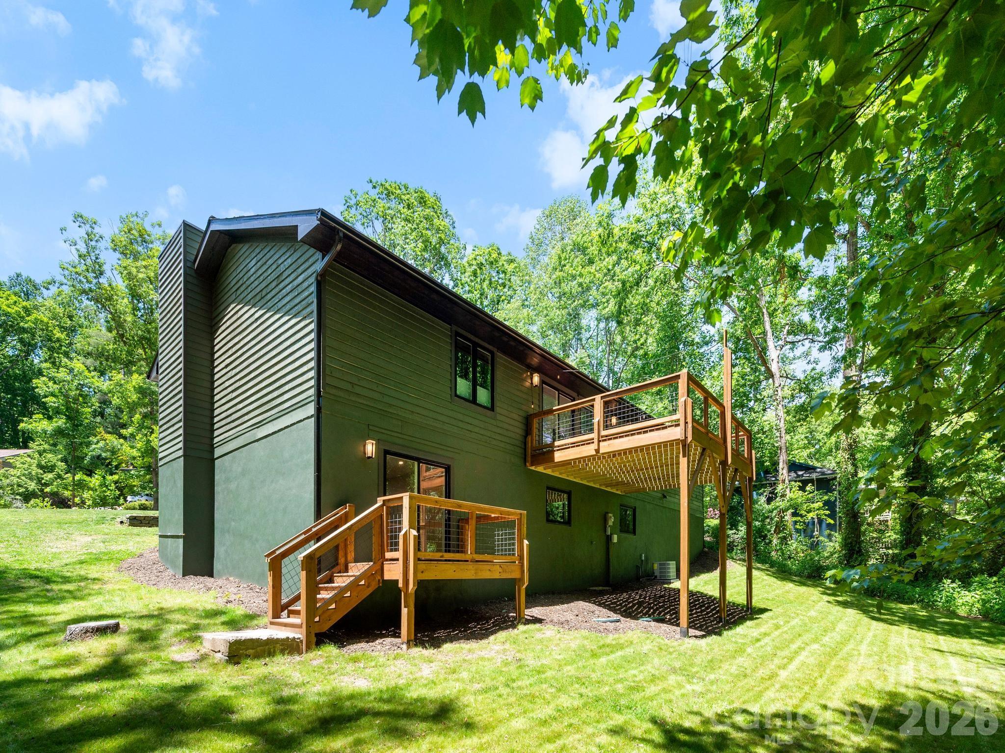 17 Muirfield Drive — Arden