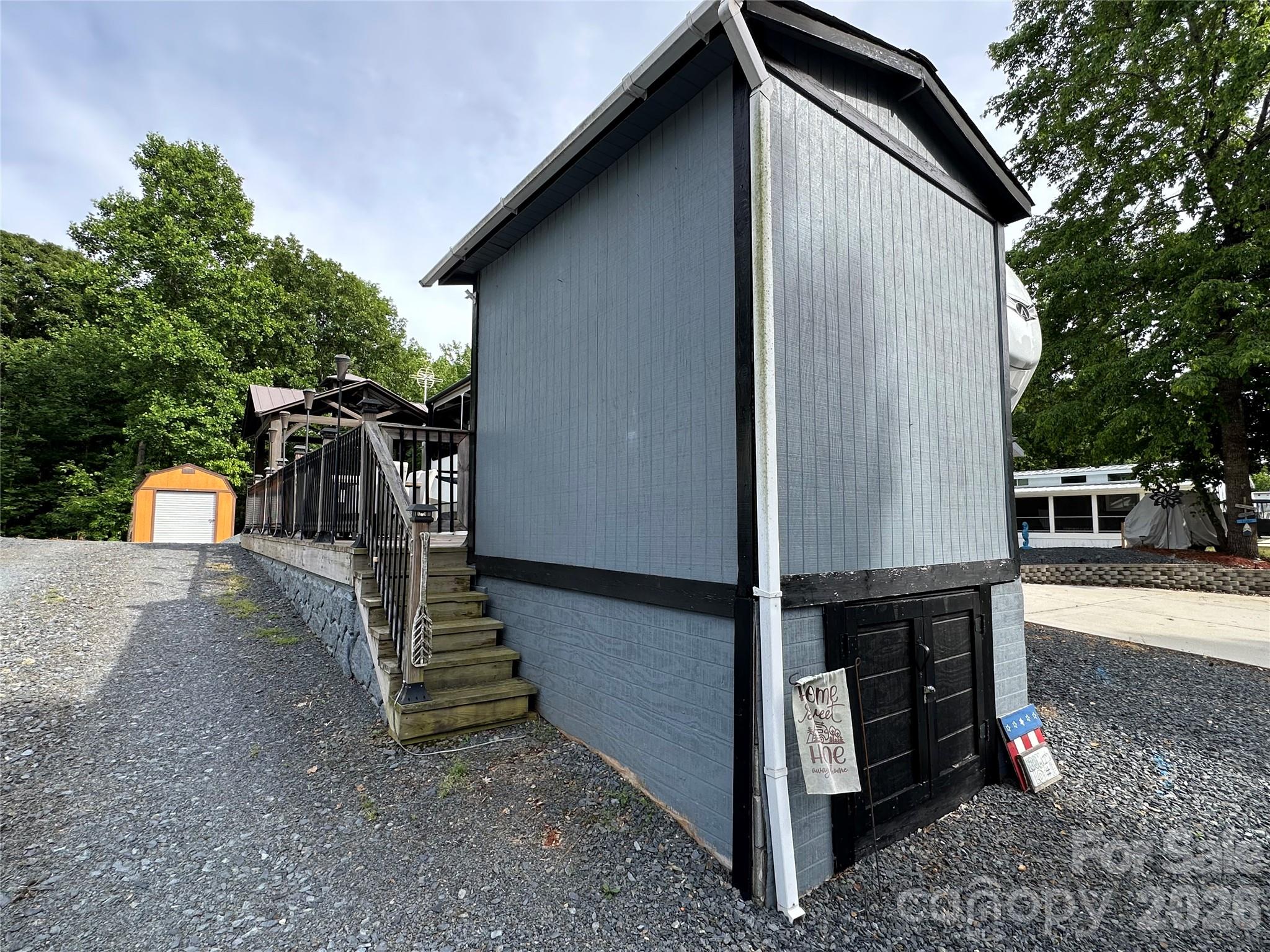 133 Marina Drive — New London