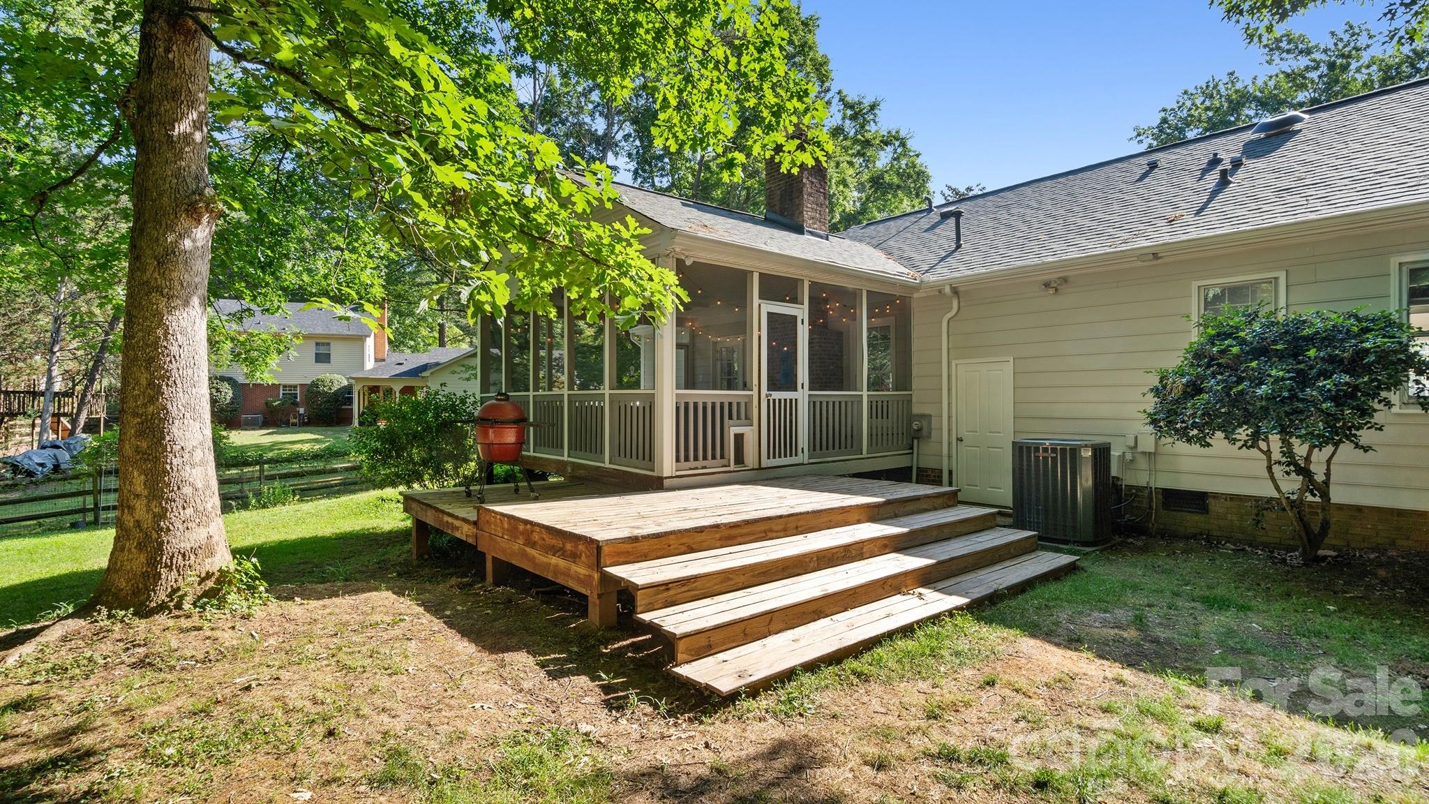 9608 Watergate Road — Charlotte