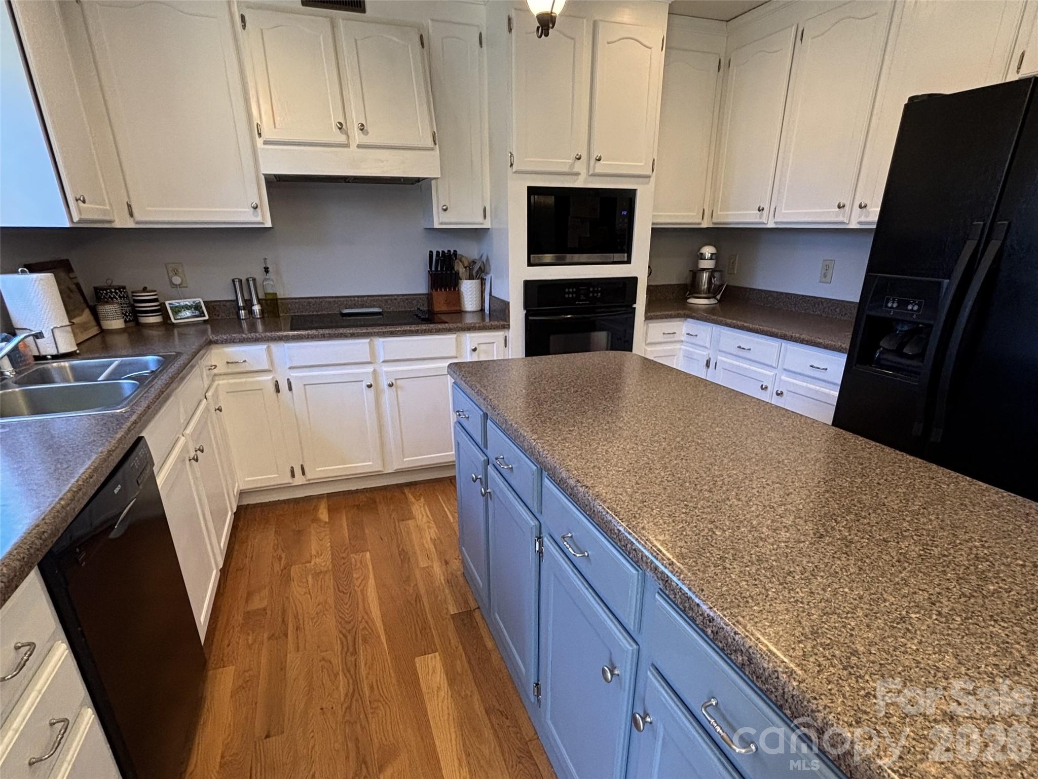 2311 Merts Way — Hudson