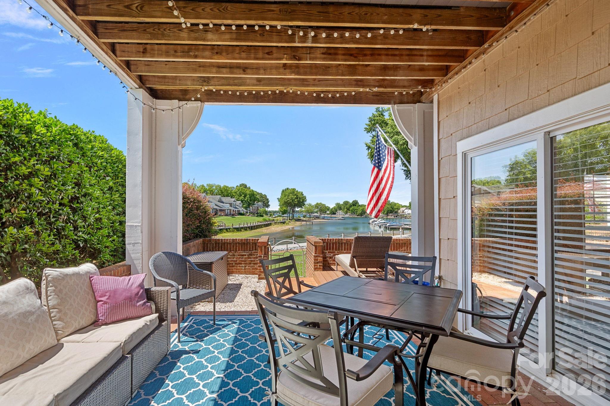 18609 Harborside Drive — Cornelius