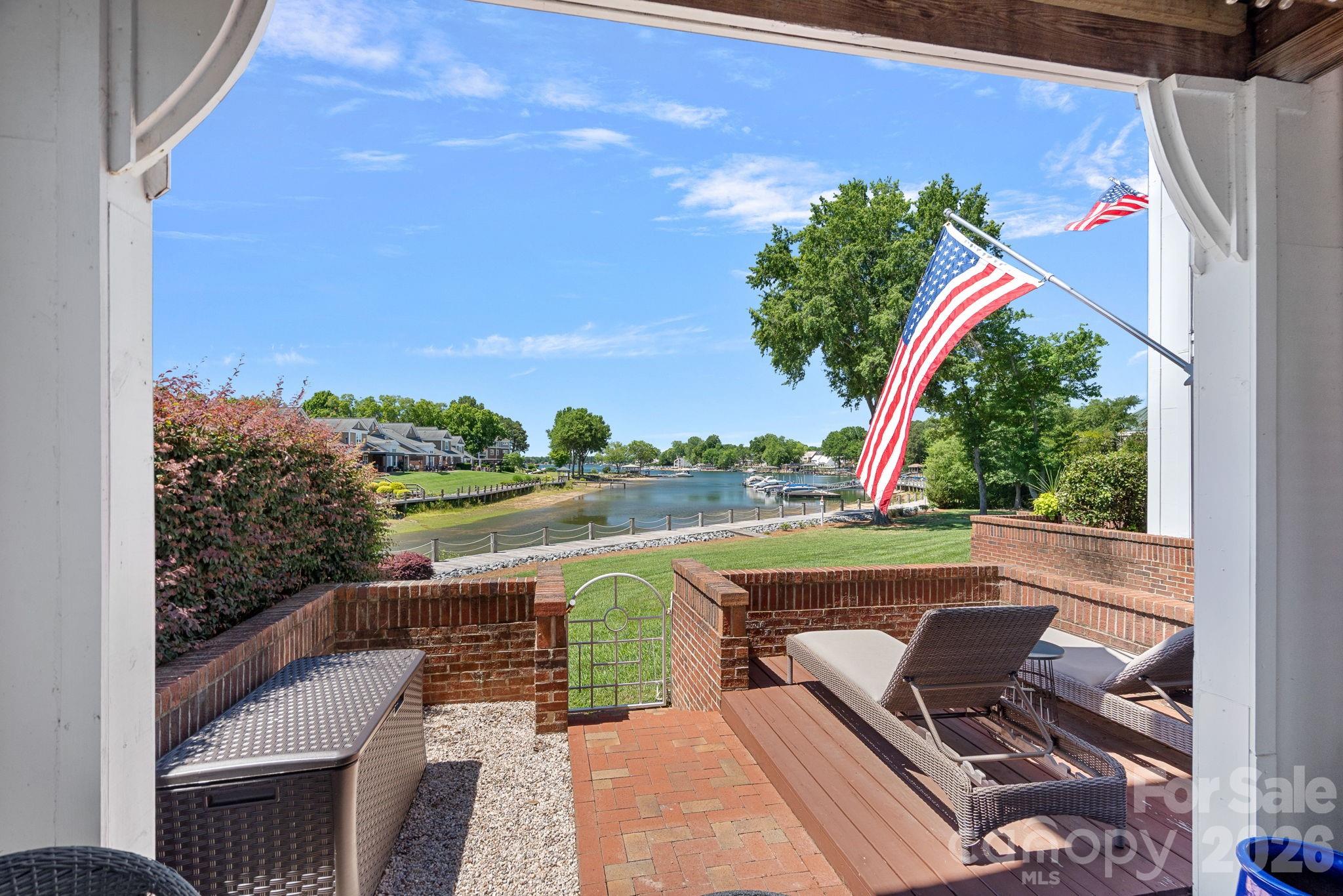 18609 Harborside Drive — Cornelius