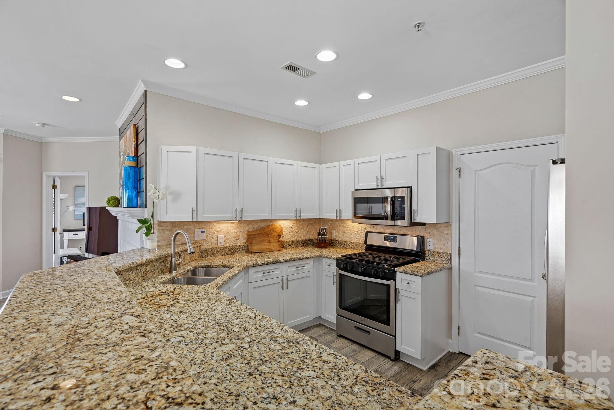 18609 Harborside Drive — Cornelius