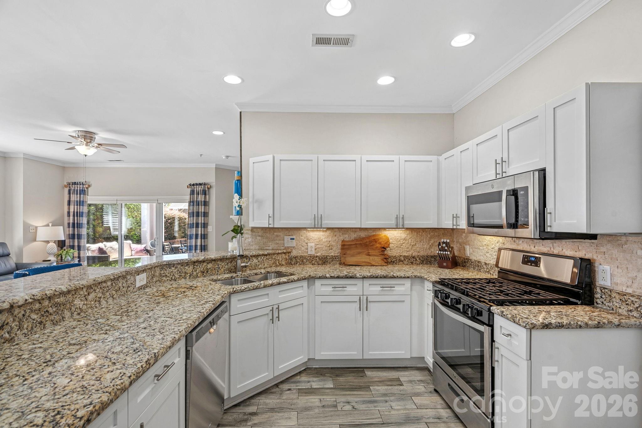 18609 Harborside Drive — Cornelius