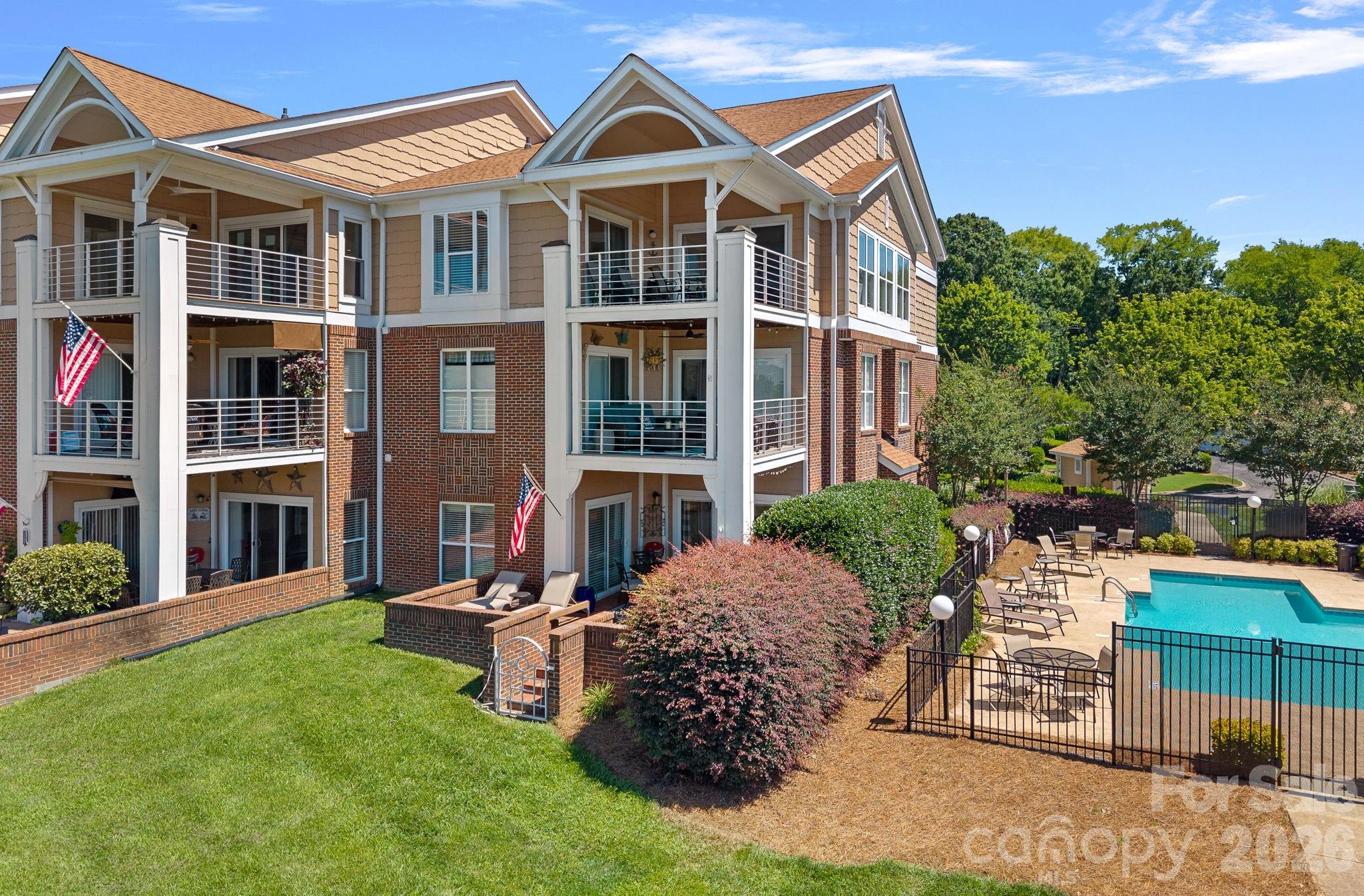 18609 Harborside Drive — Cornelius