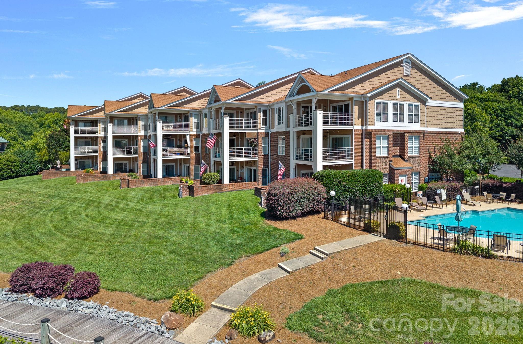 18609 Harborside Drive — Cornelius