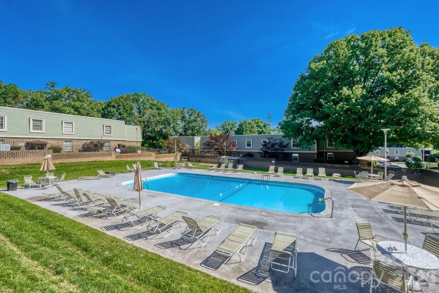 2610 Park Road #B — Charlotte