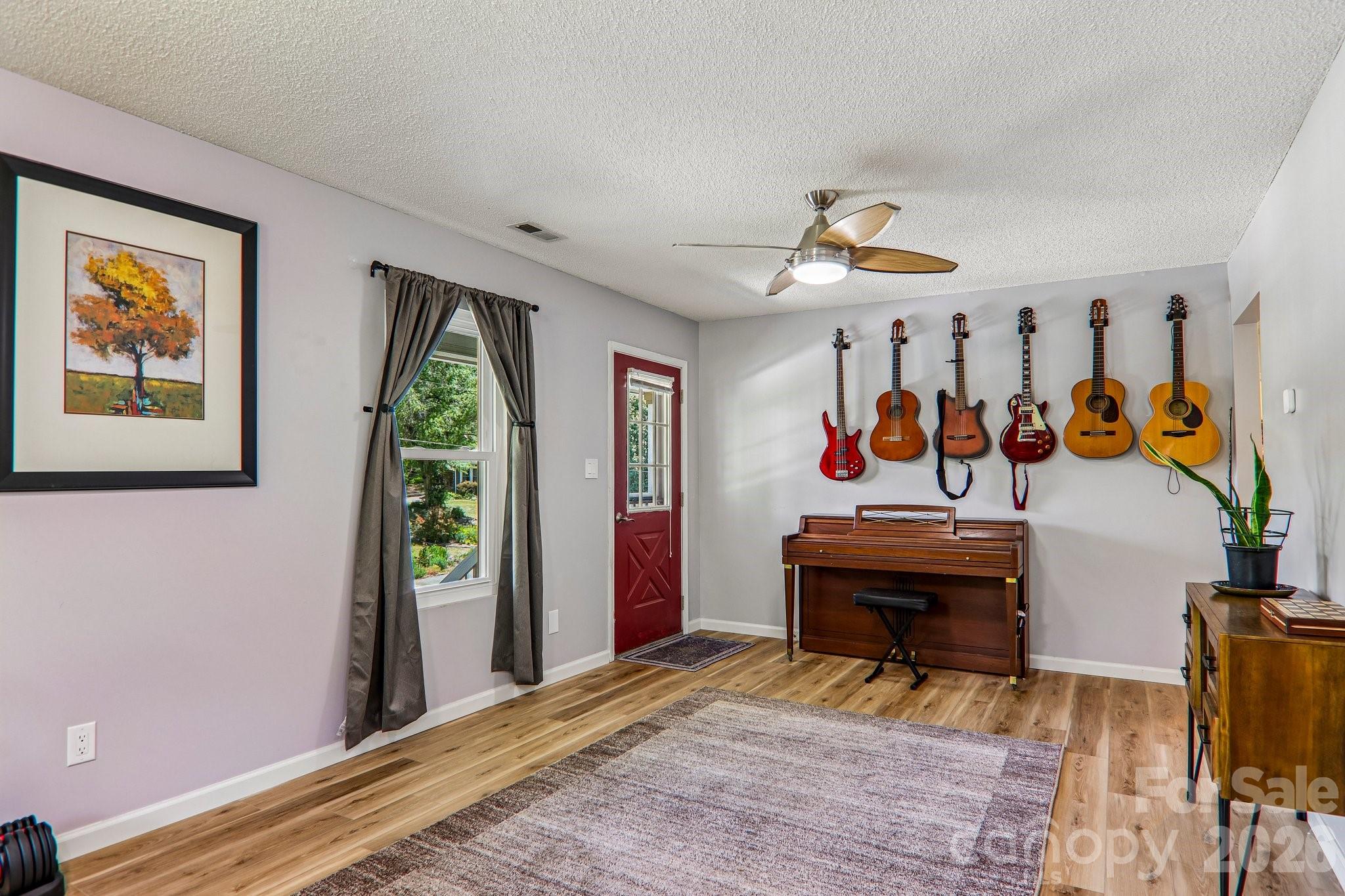 133 Highland Street — Weaverville