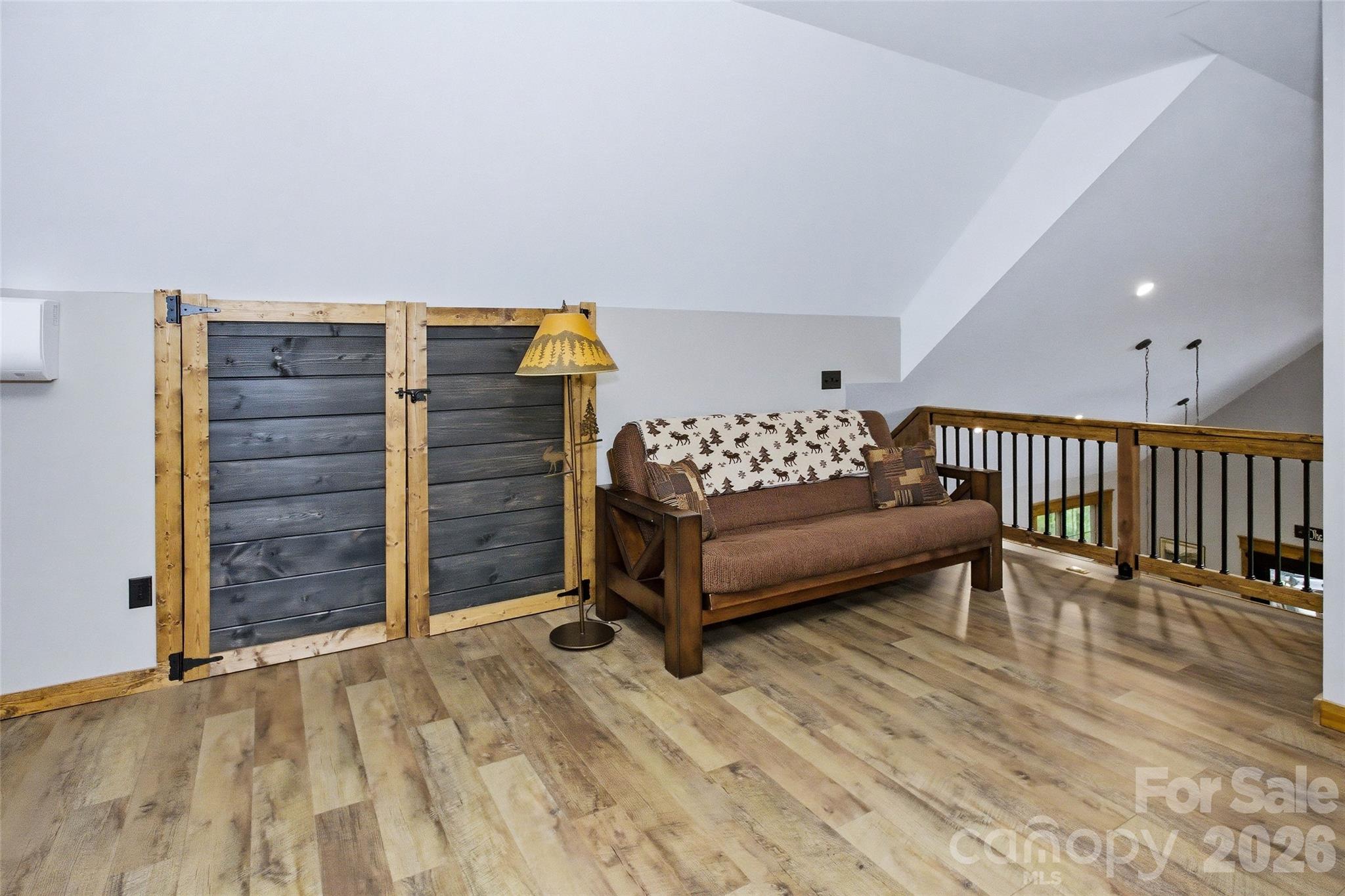 211 Wimbledon Court — Leicester
