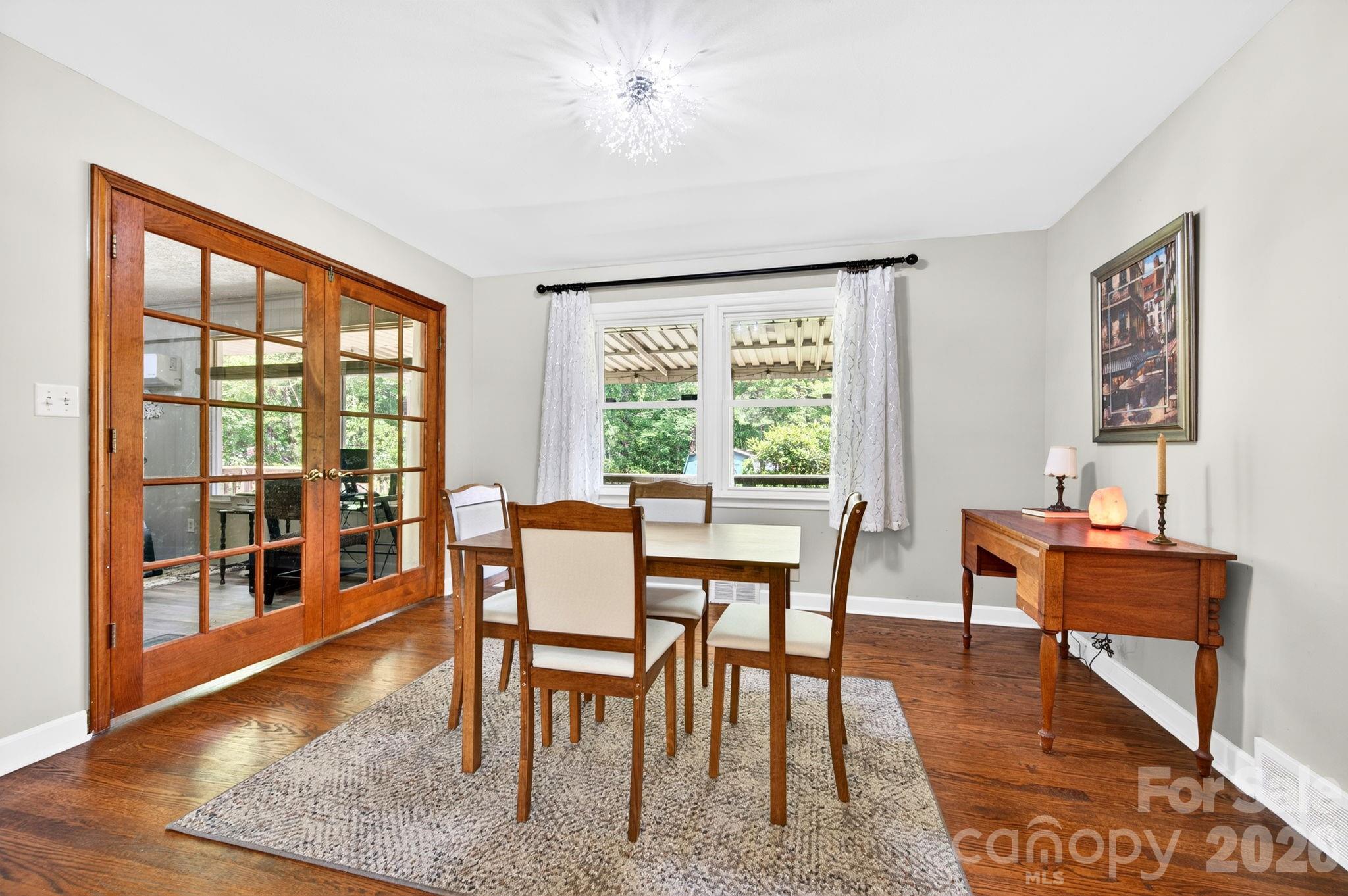 1 Oakwilde Drive — Asheville