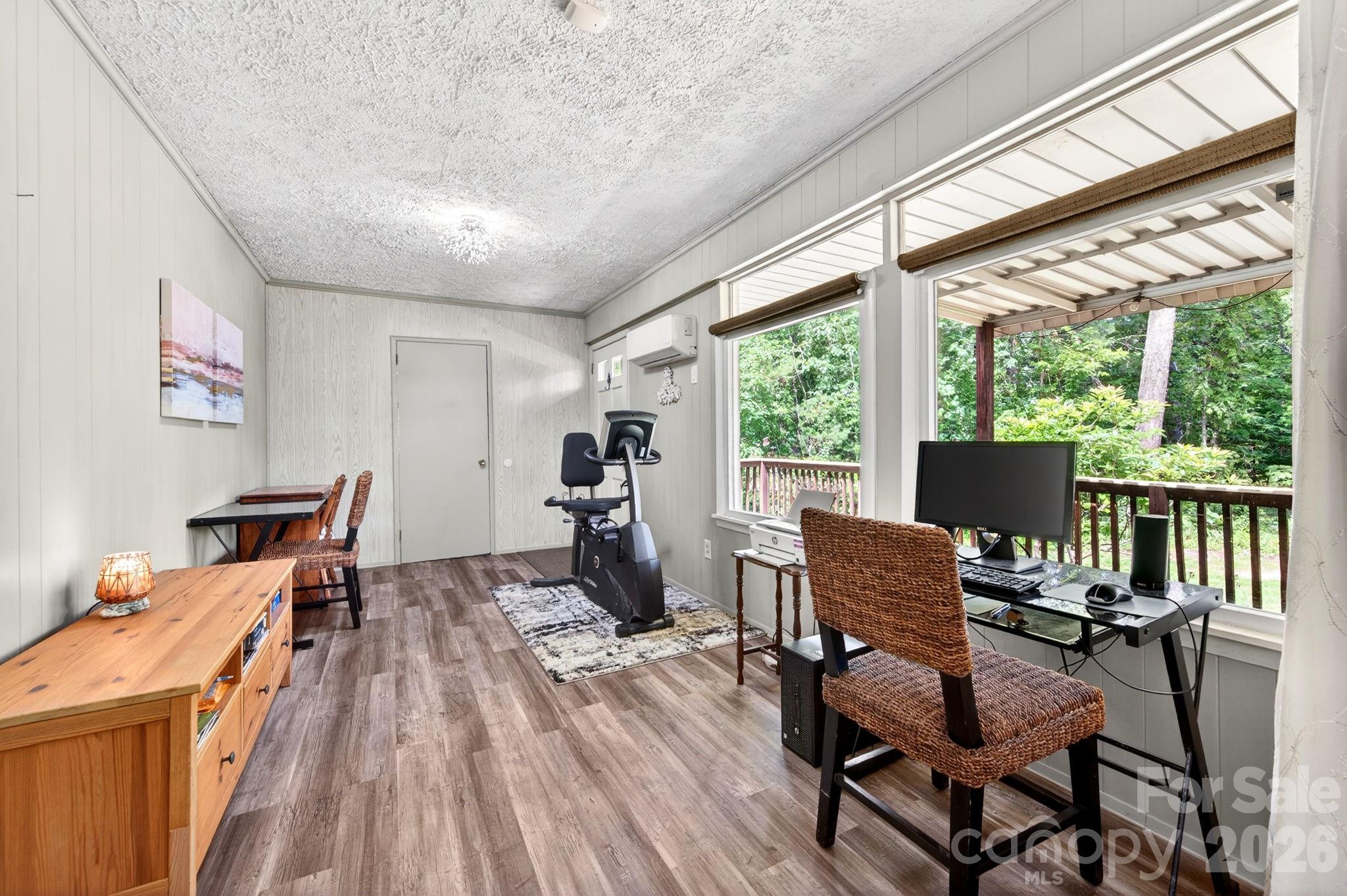 1 Oakwilde Drive — Asheville