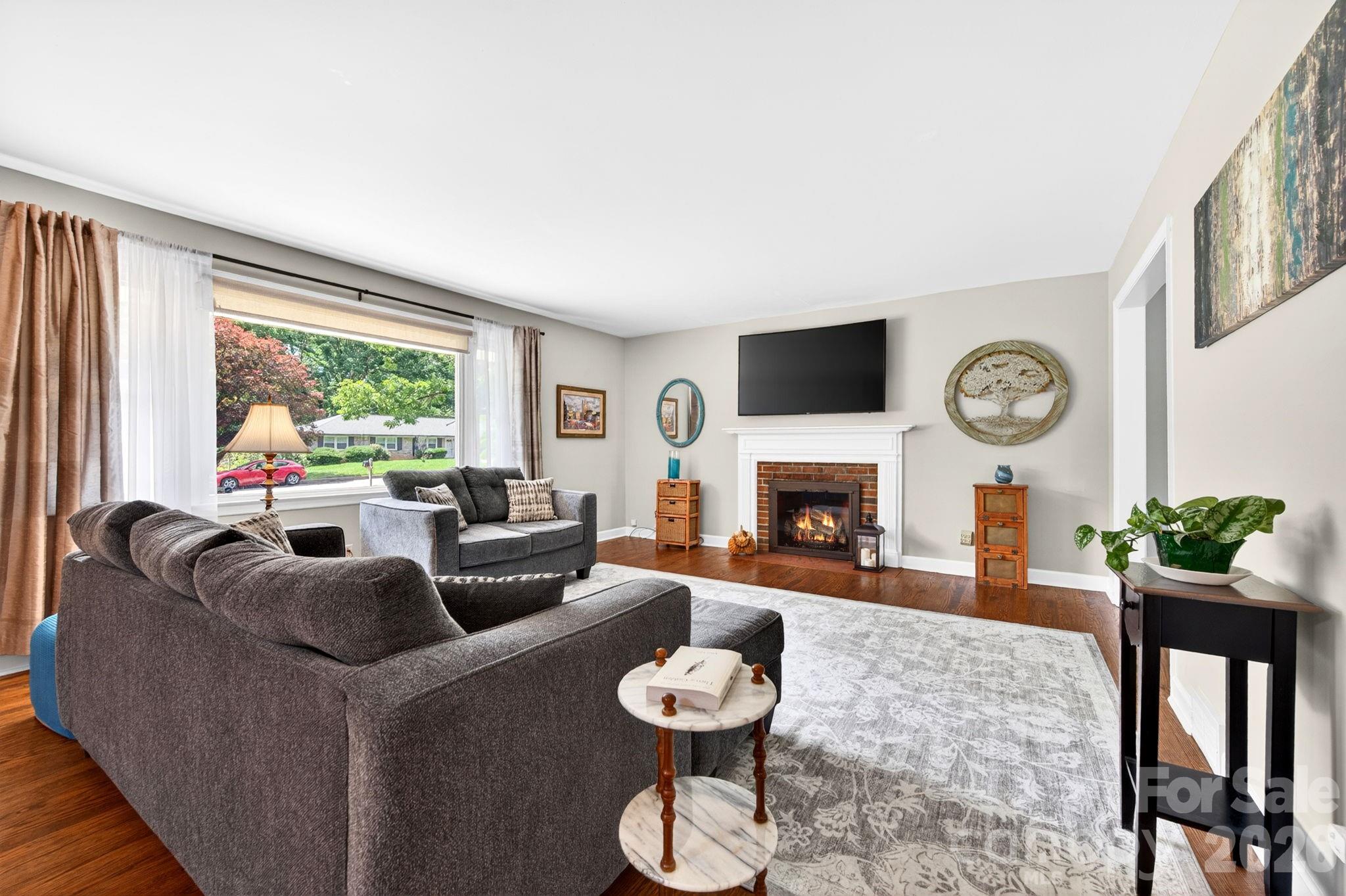 1 Oakwilde Drive — Asheville