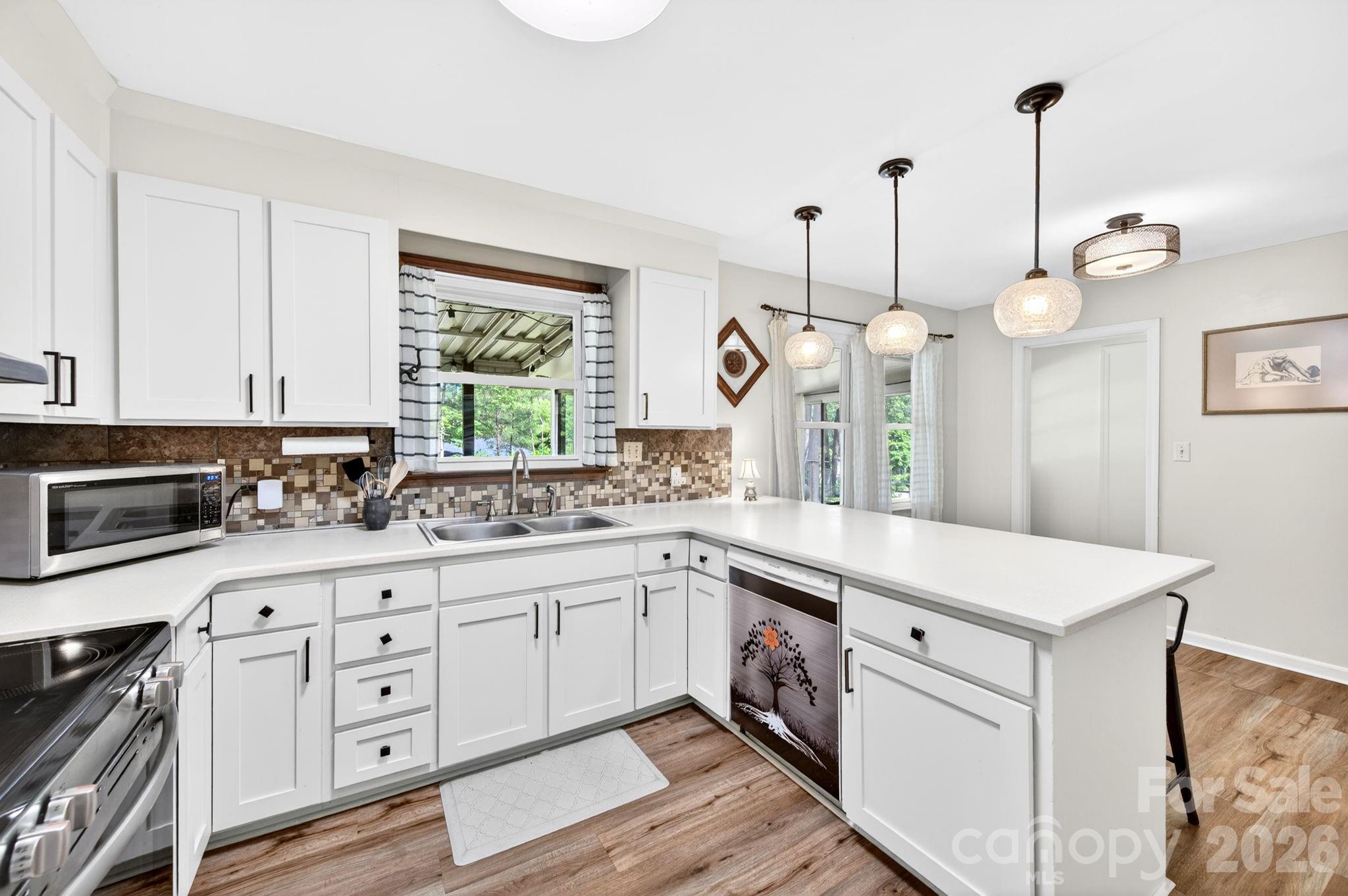 1 Oakwilde Drive — Asheville