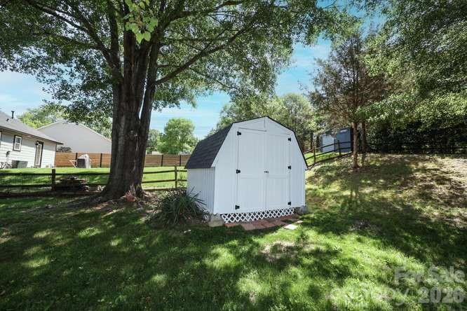14011 Eden Court — Pineville