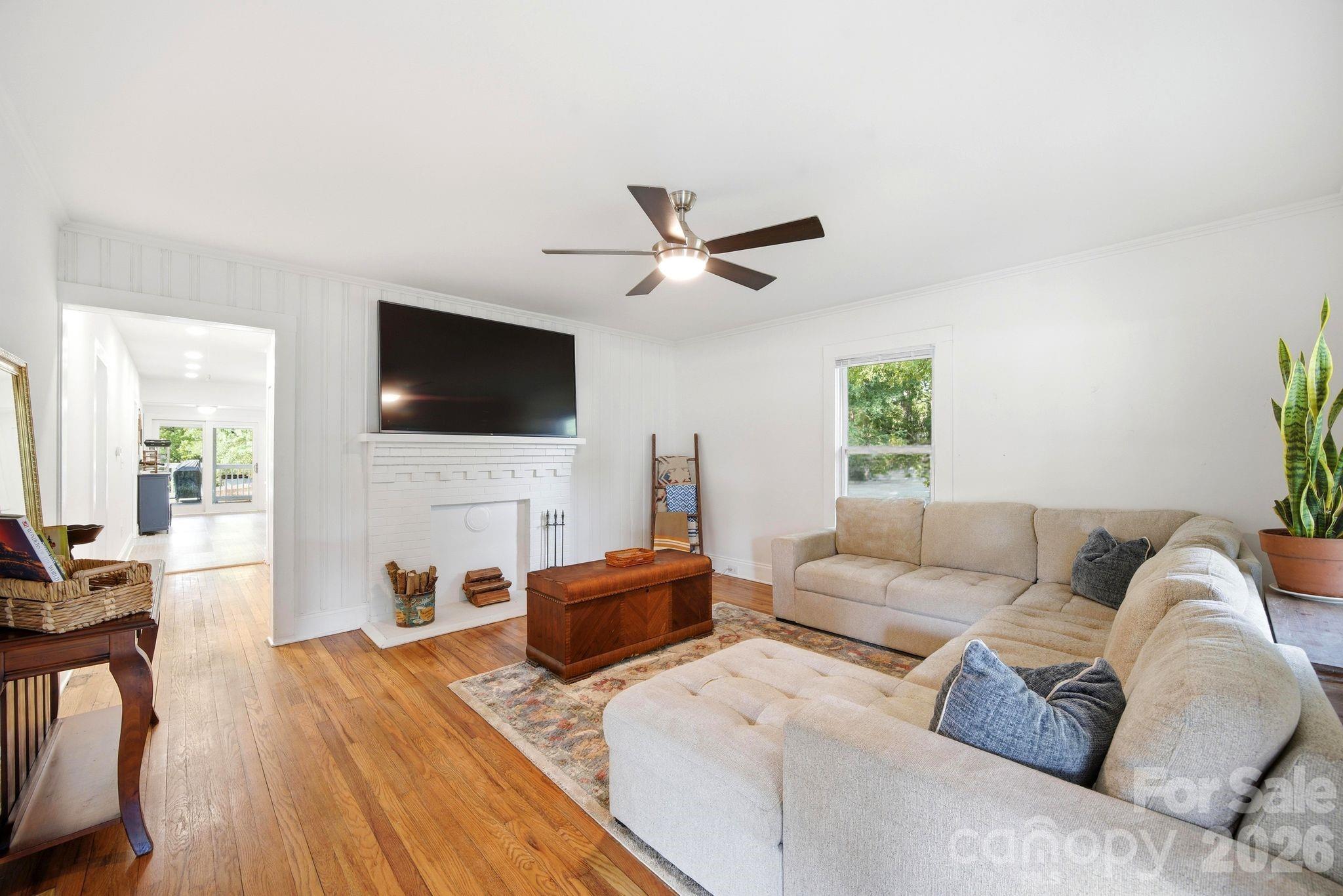 235 N Beaver Street — Landis