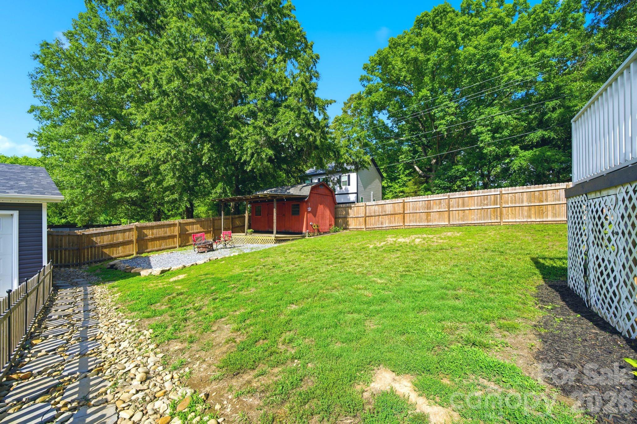235 N Beaver Street — Landis