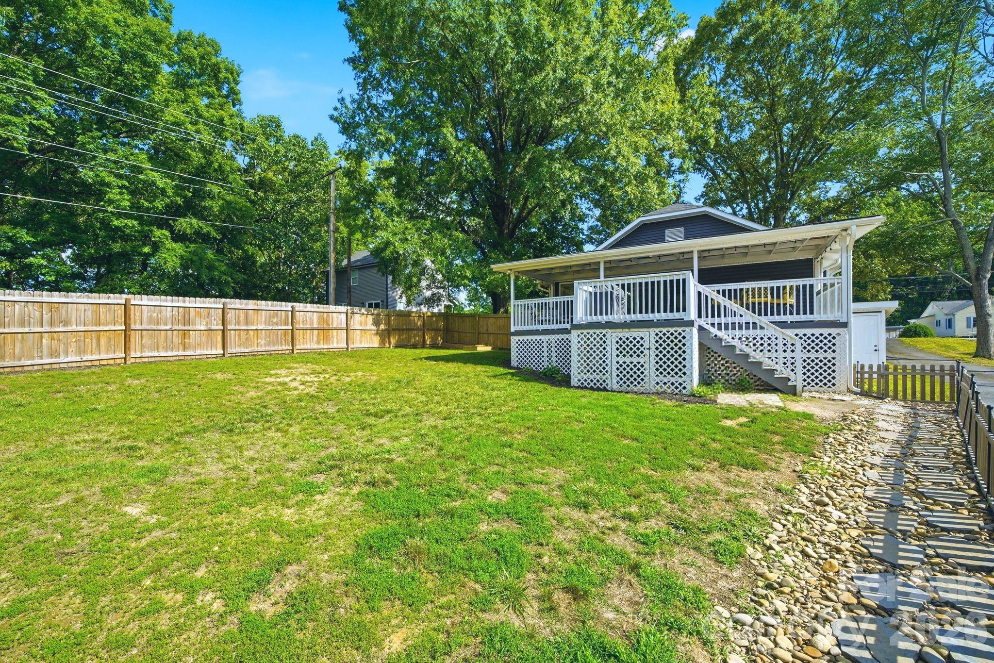 235 N Beaver Street — Landis