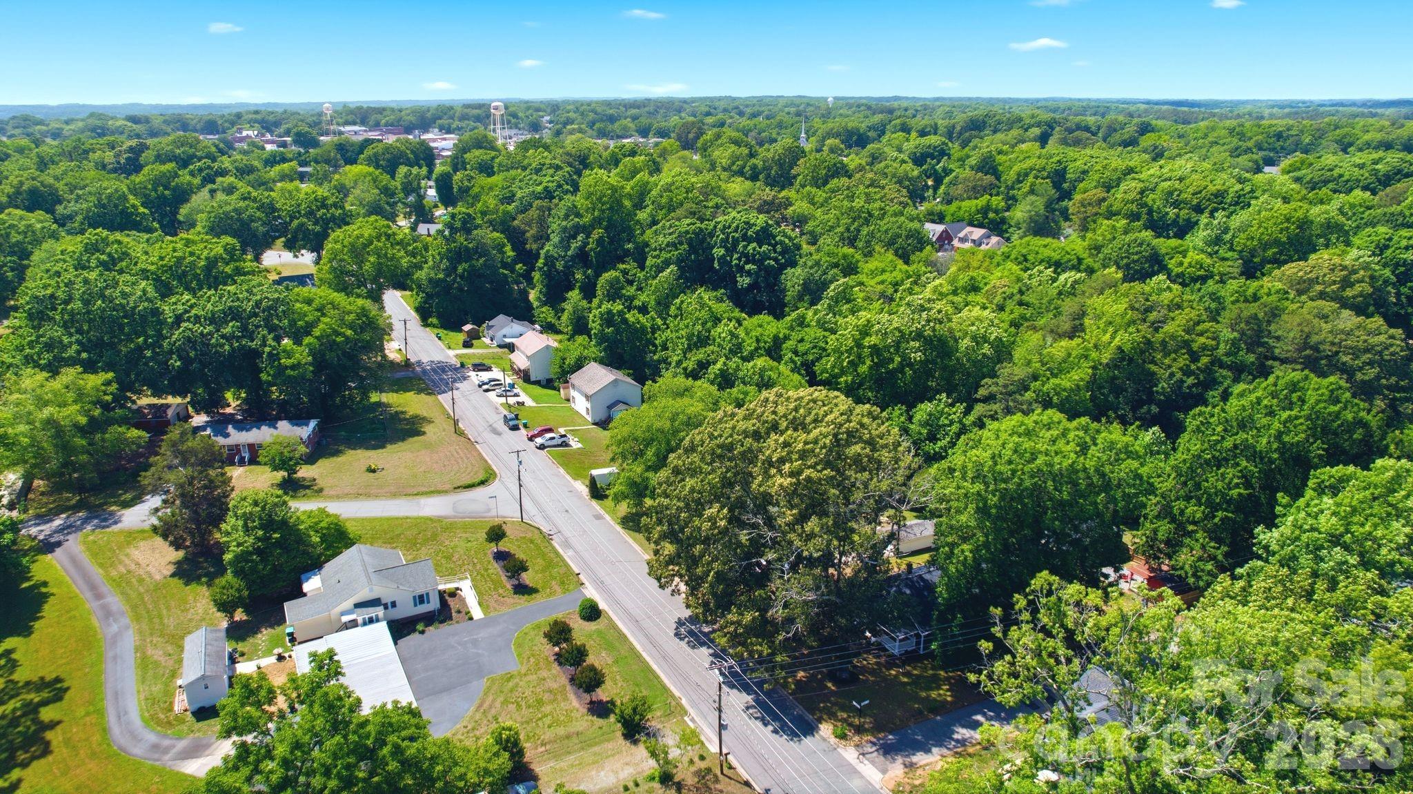 235 N Beaver Street — Landis