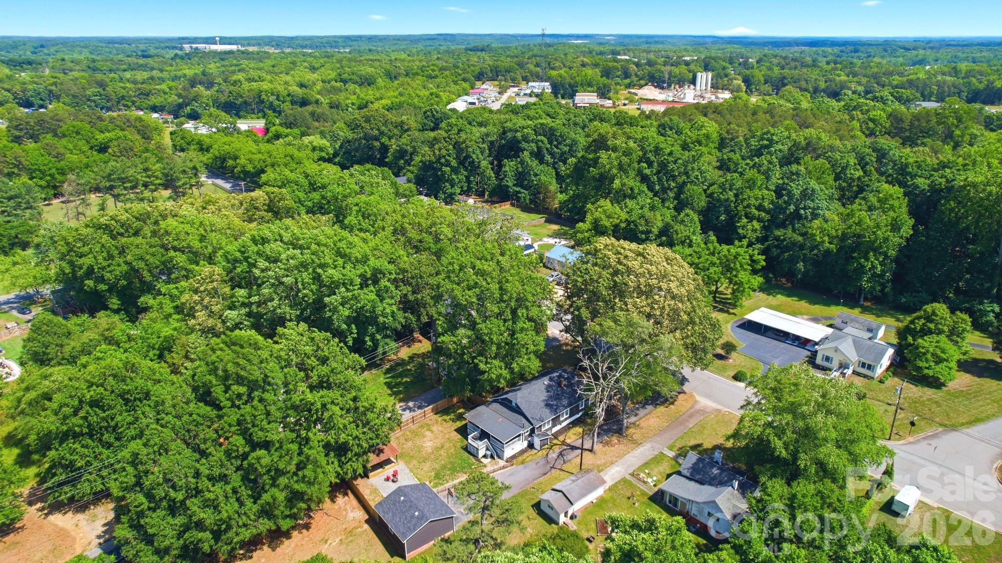 235 N Beaver Street — Landis