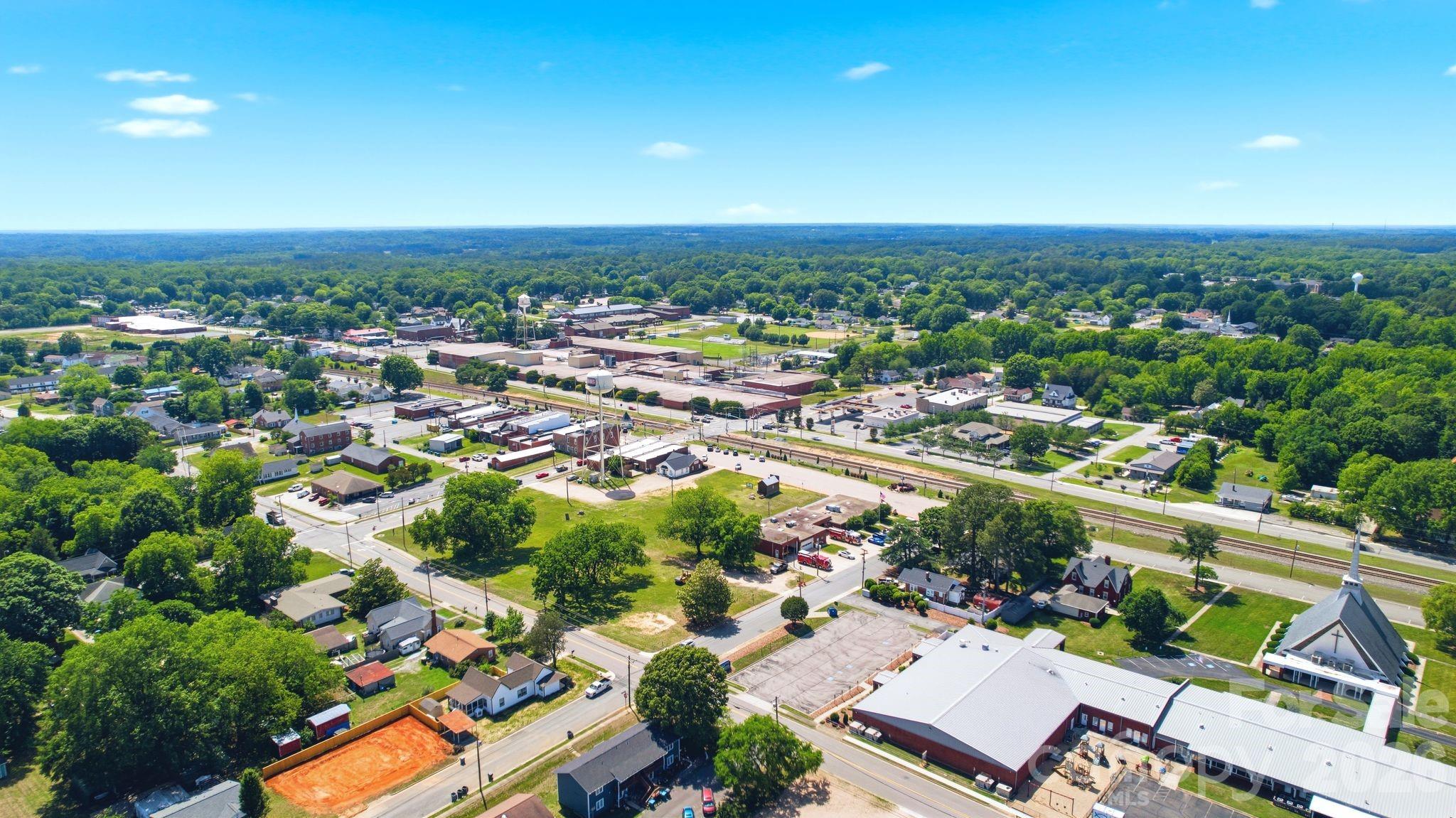 235 N Beaver Street — Landis