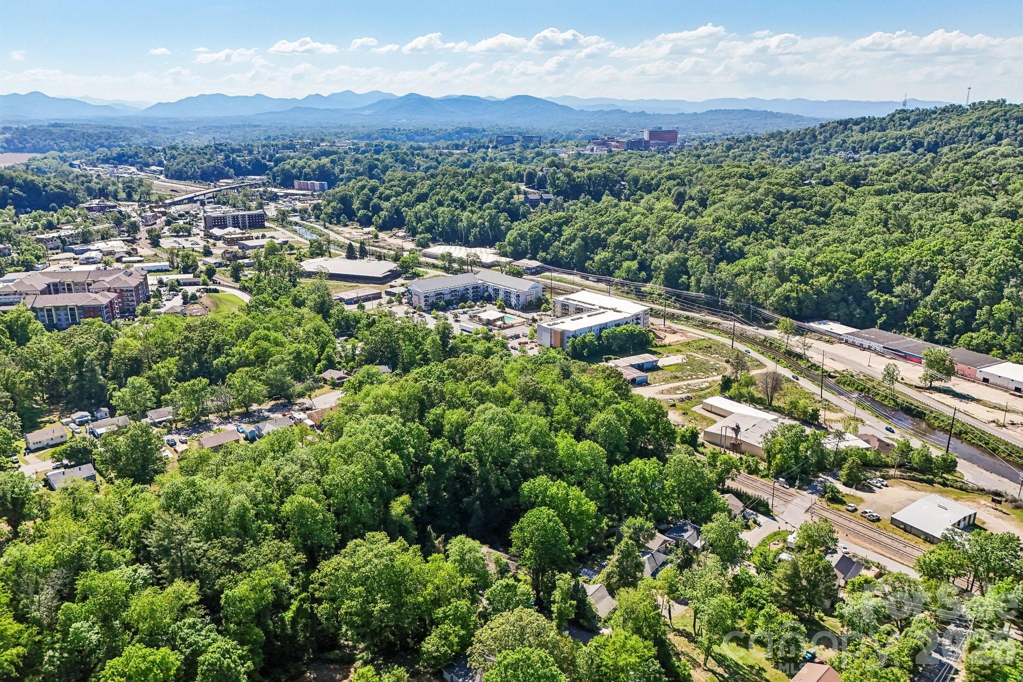 3 View Street — Asheville