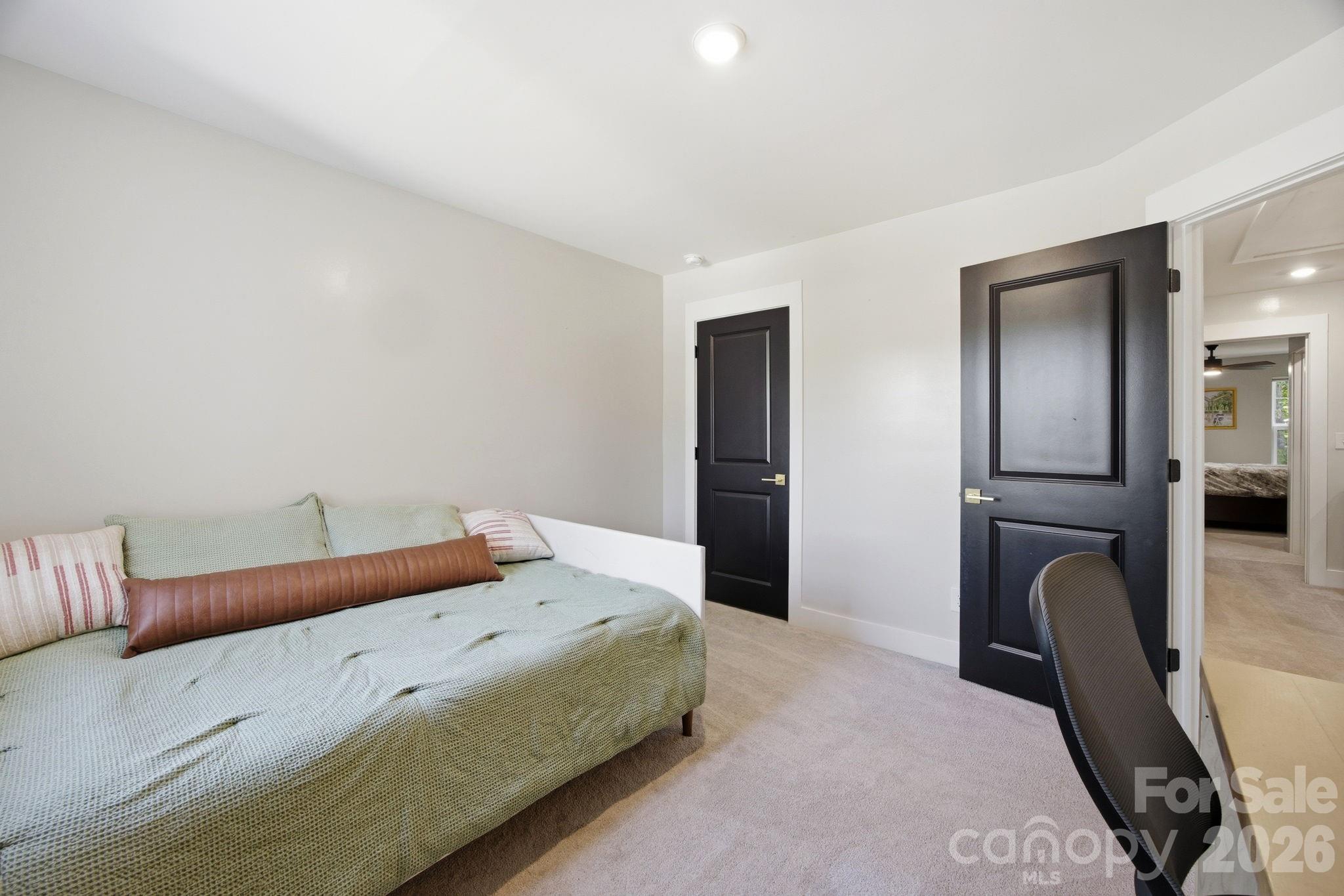 831 Mcarthur Avenue — Charlotte