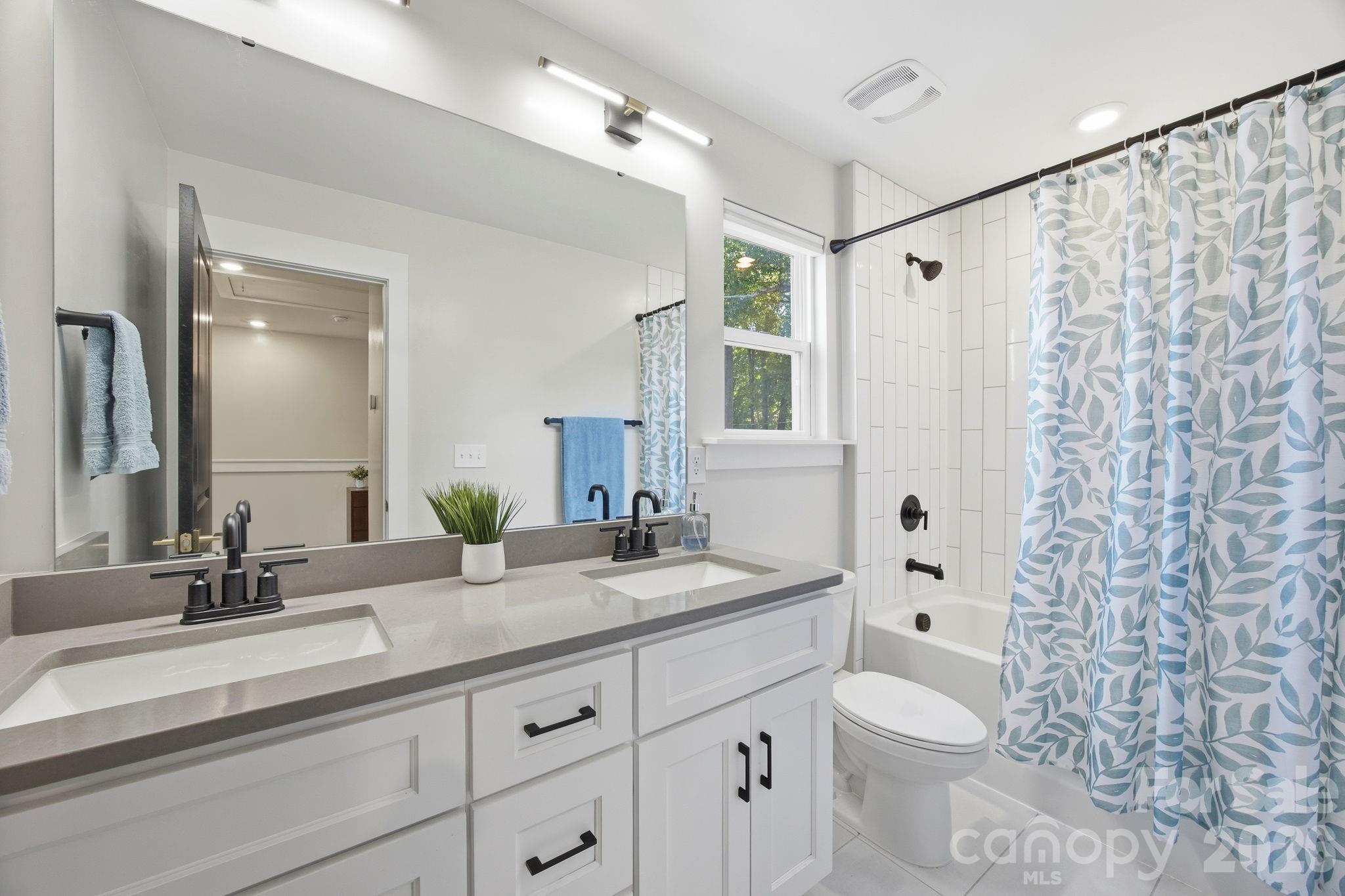 831 Mcarthur Avenue — Charlotte