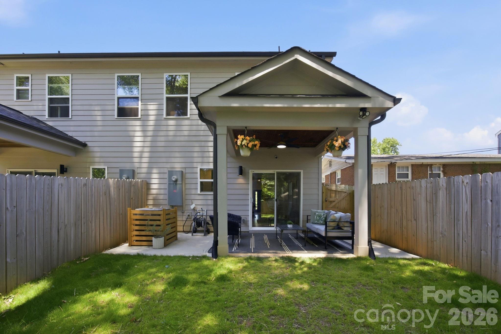 831 Mcarthur Avenue — Charlotte
