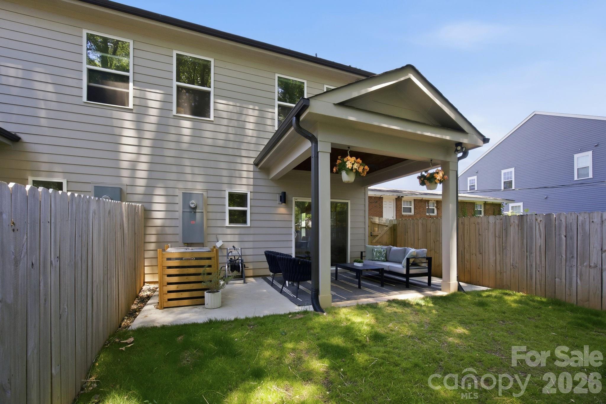 831 Mcarthur Avenue — Charlotte