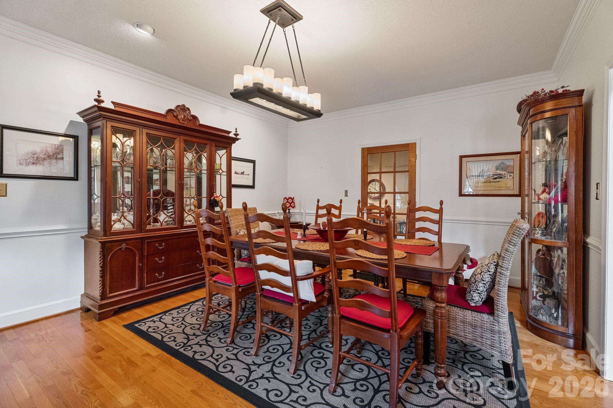 401 Redwood Court — Lenoir