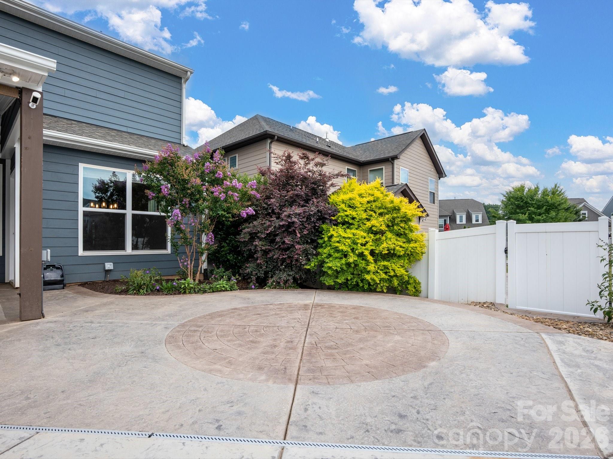 4079 Clapton Drive — Lancaster