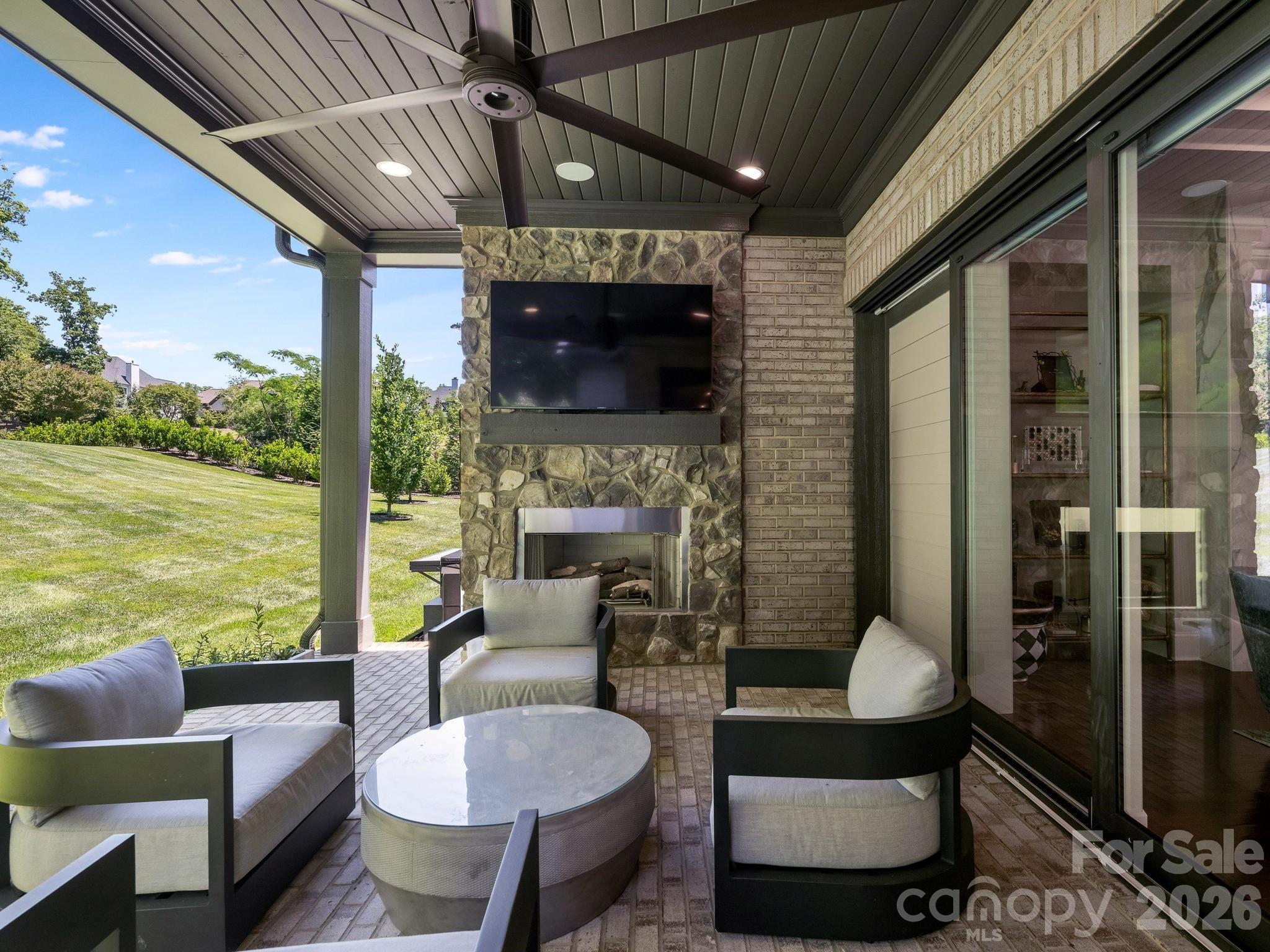 1115 Shelton Oaks Court — Charlotte