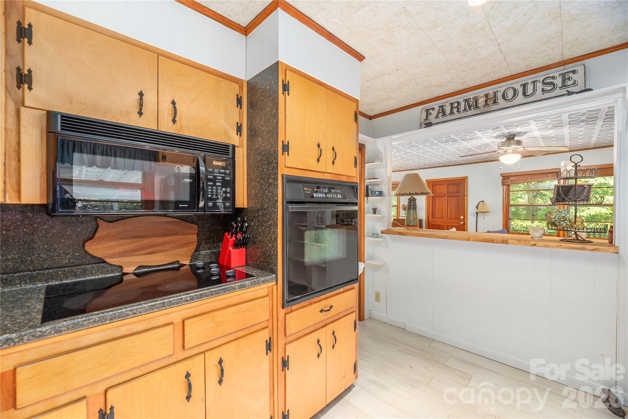 868 Cabin Flats Road — Cullowhee