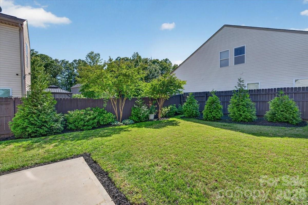 2610 Bramble Ridge Court — Charlotte