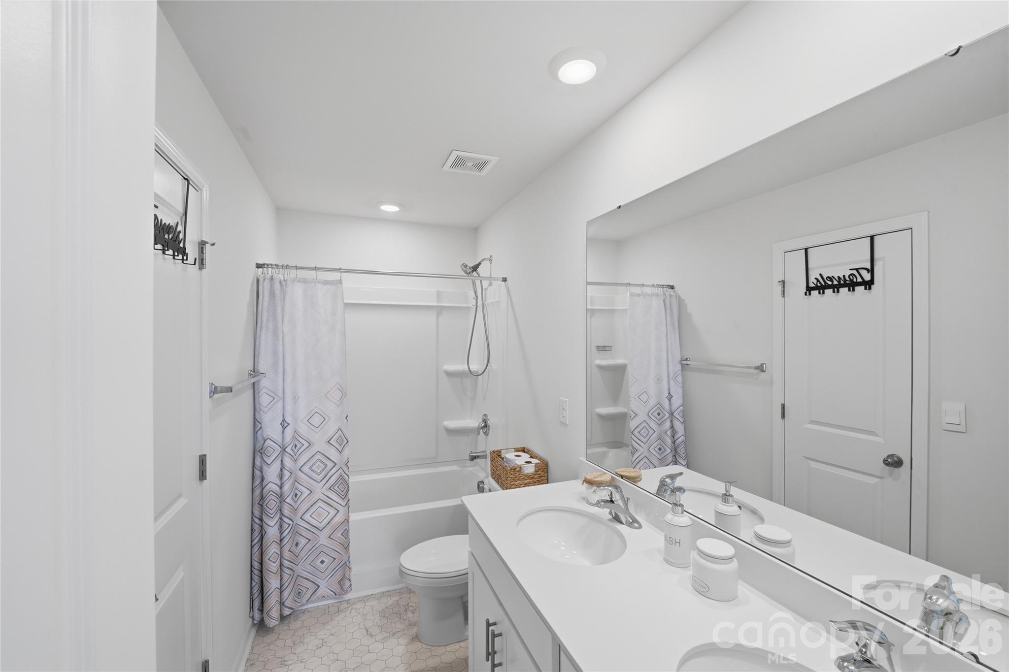 149 Giant Oak Avenue — Statesville