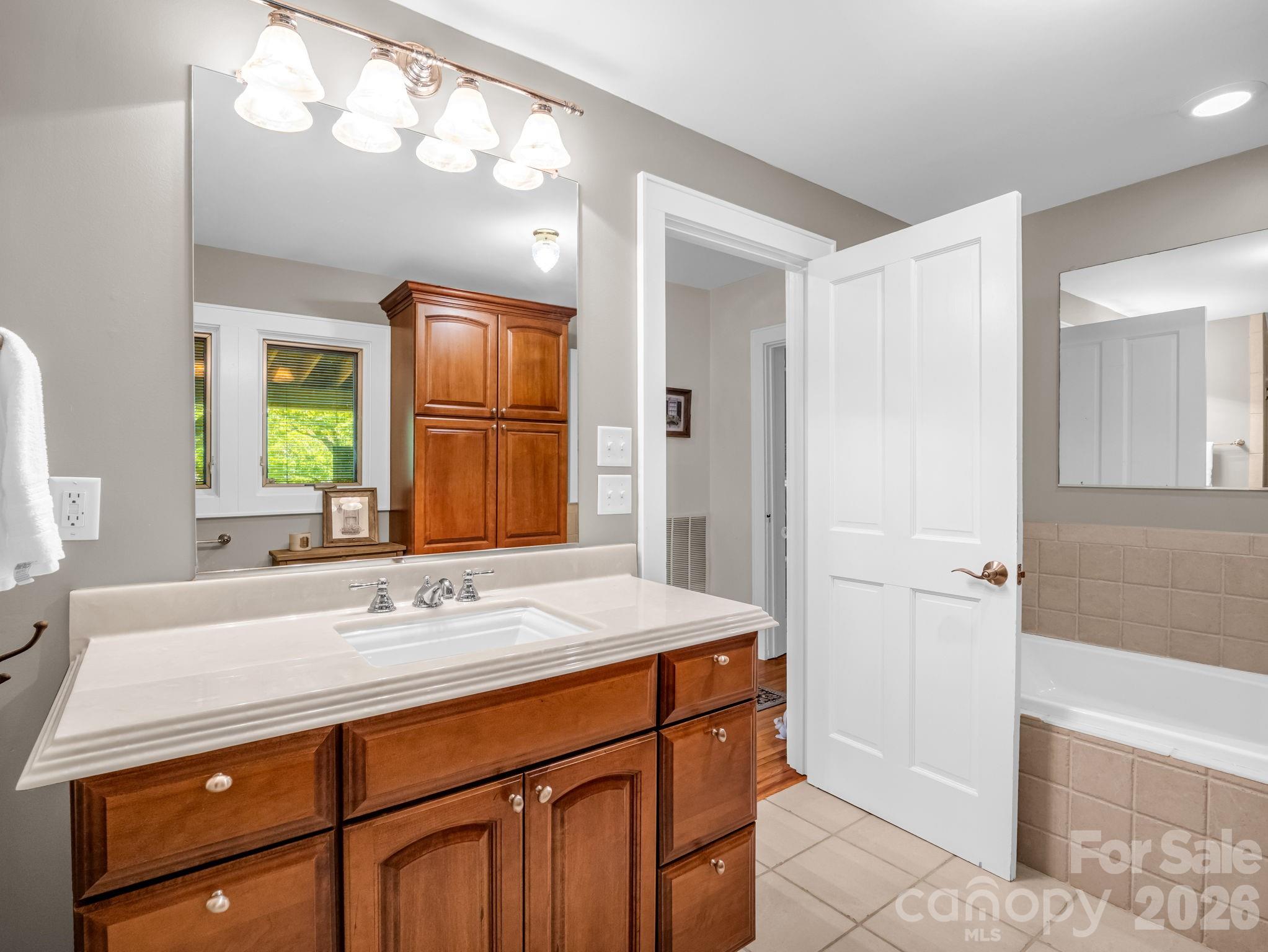 536 Maple Street — Brevard
