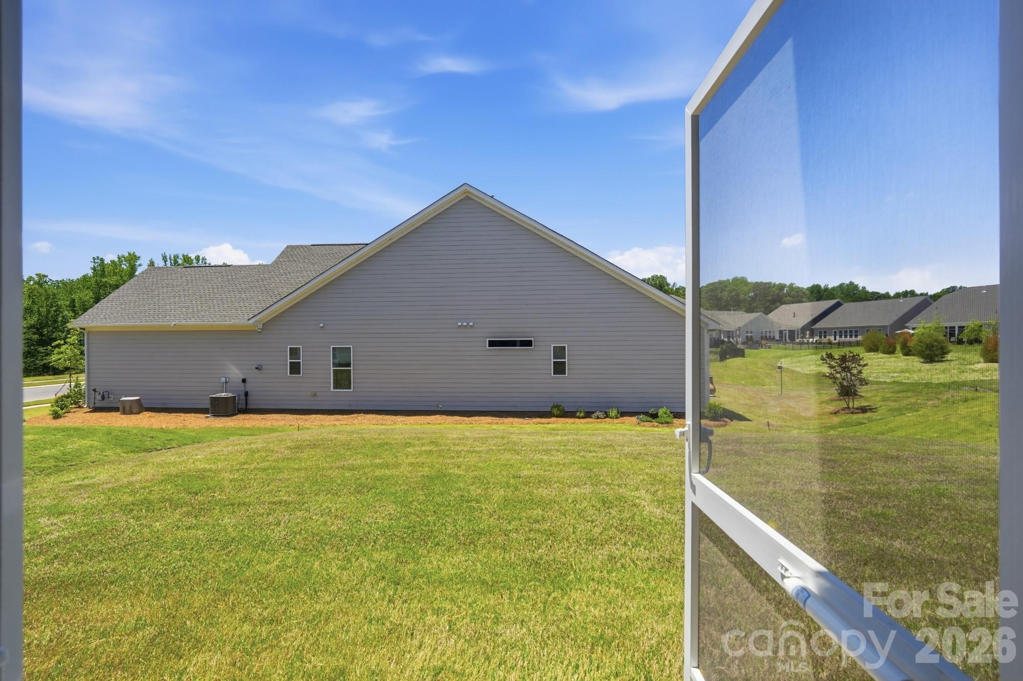 1009 Ballyfin Way — Monroe