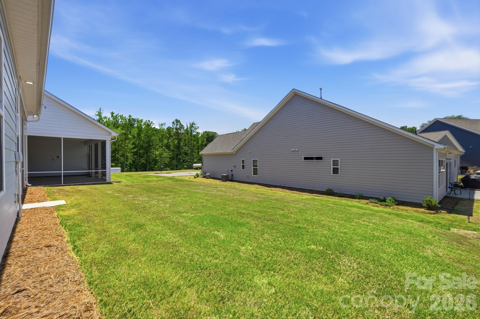 1009 Ballyfin Way — Monroe