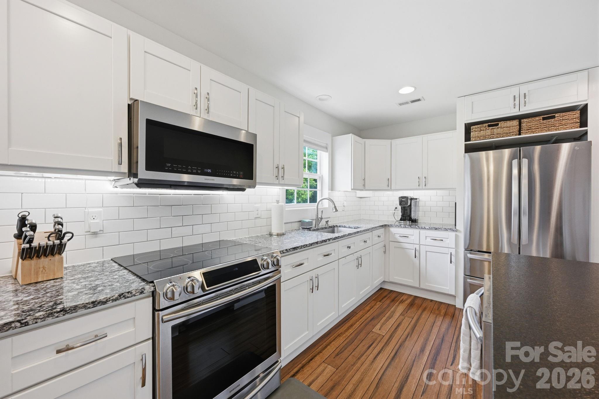 12109 Eastfield Road — Huntersville