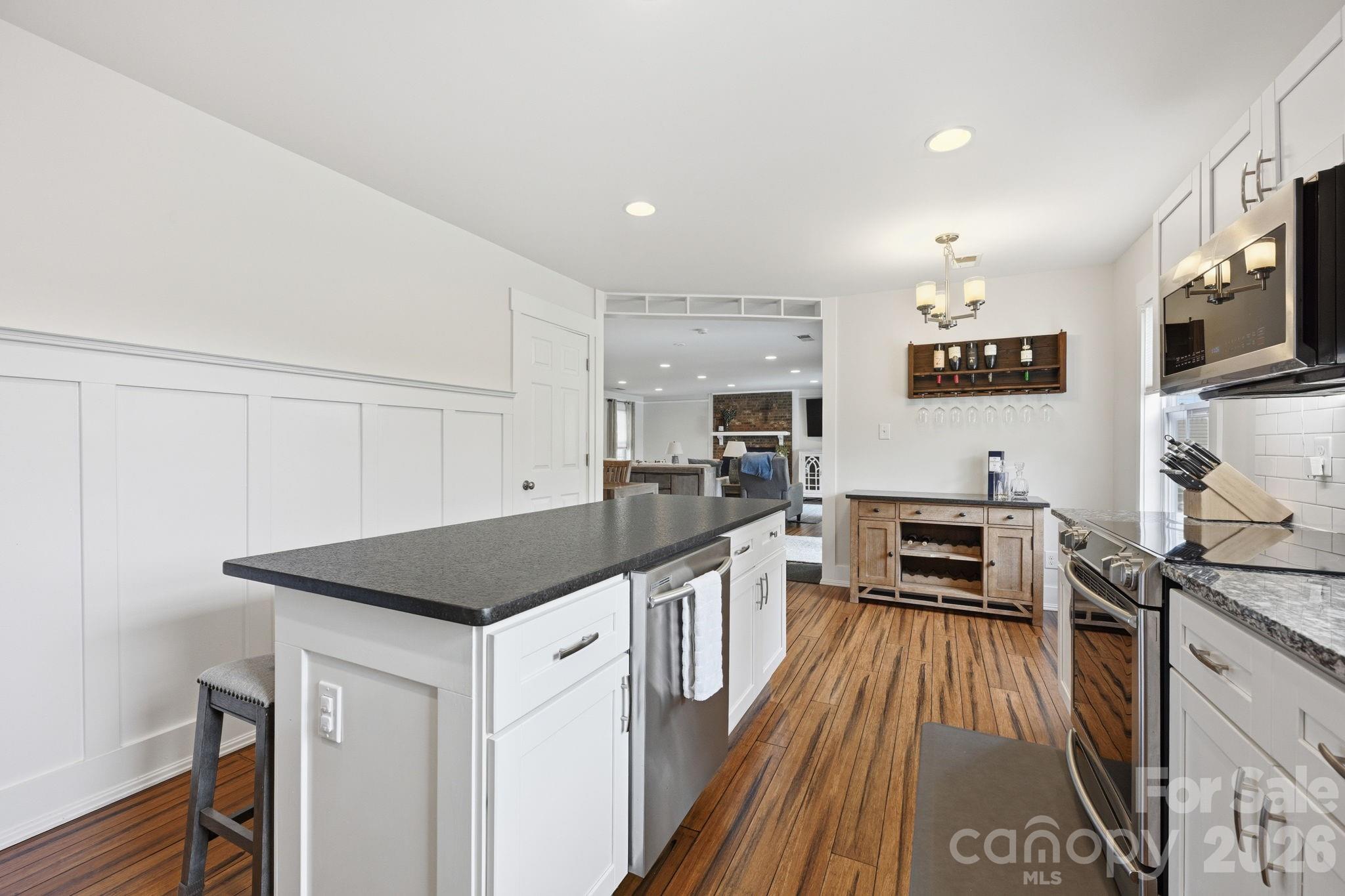 12109 Eastfield Road — Huntersville