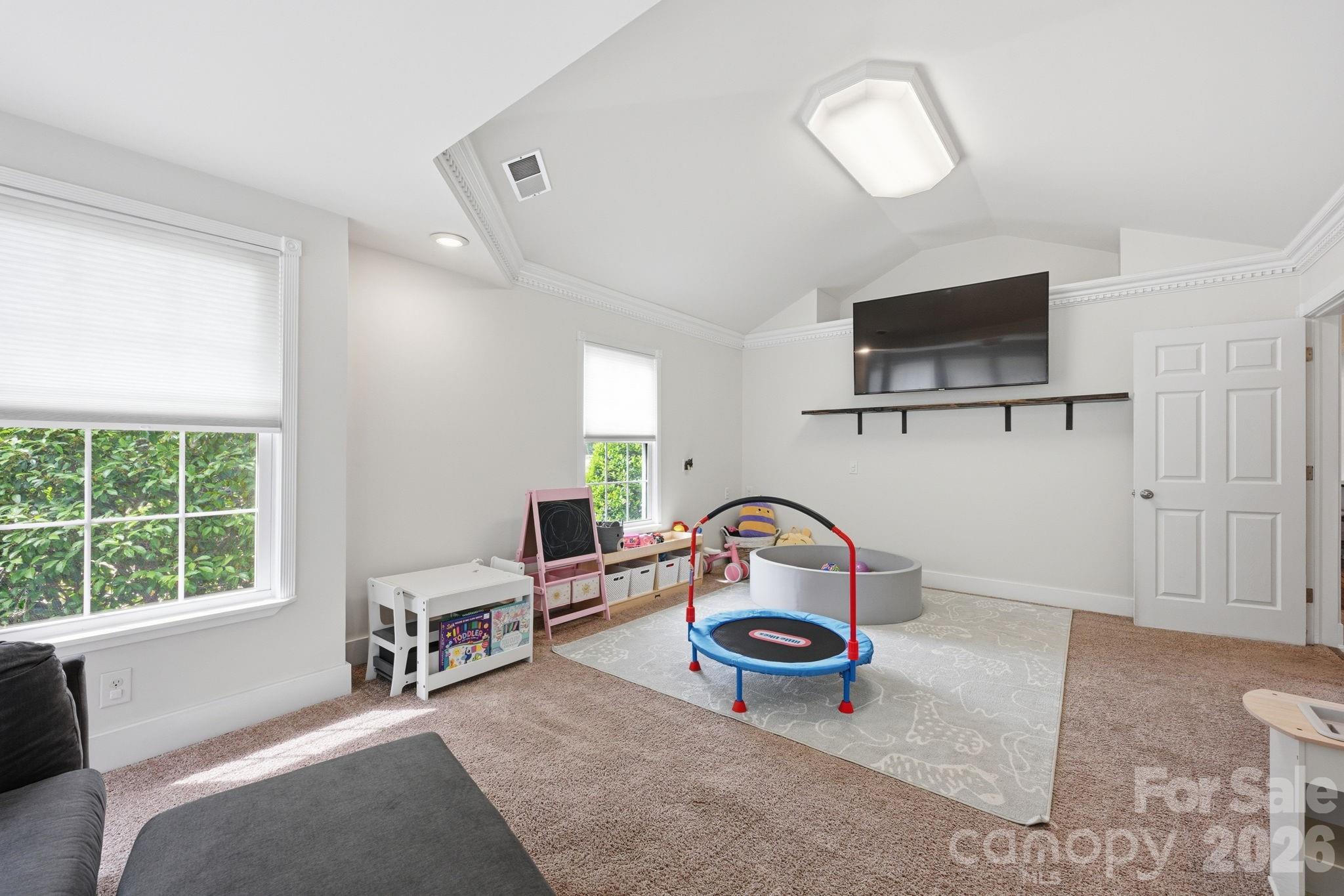 12109 Eastfield Road — Huntersville