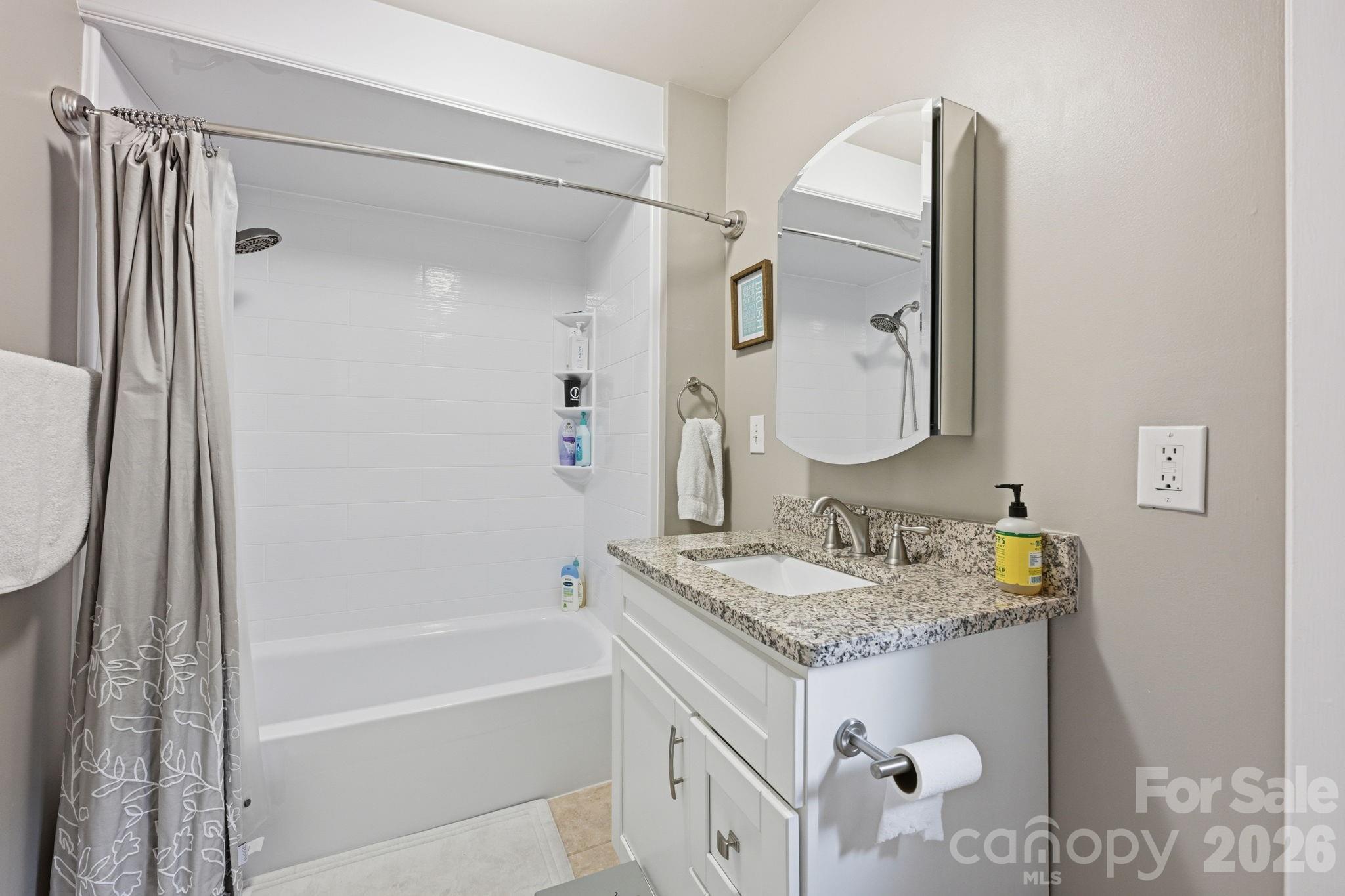 12109 Eastfield Road — Huntersville