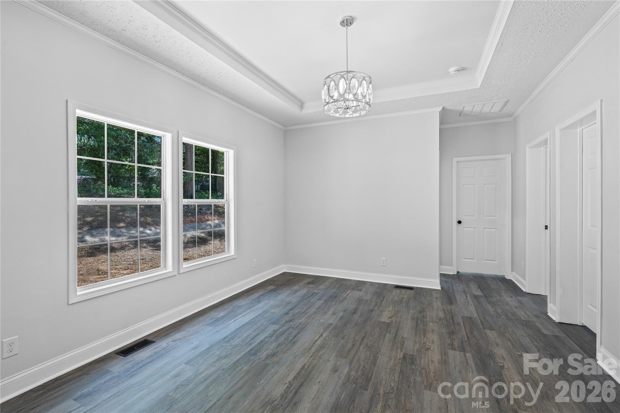 102 E WILKINS Street — Dallas