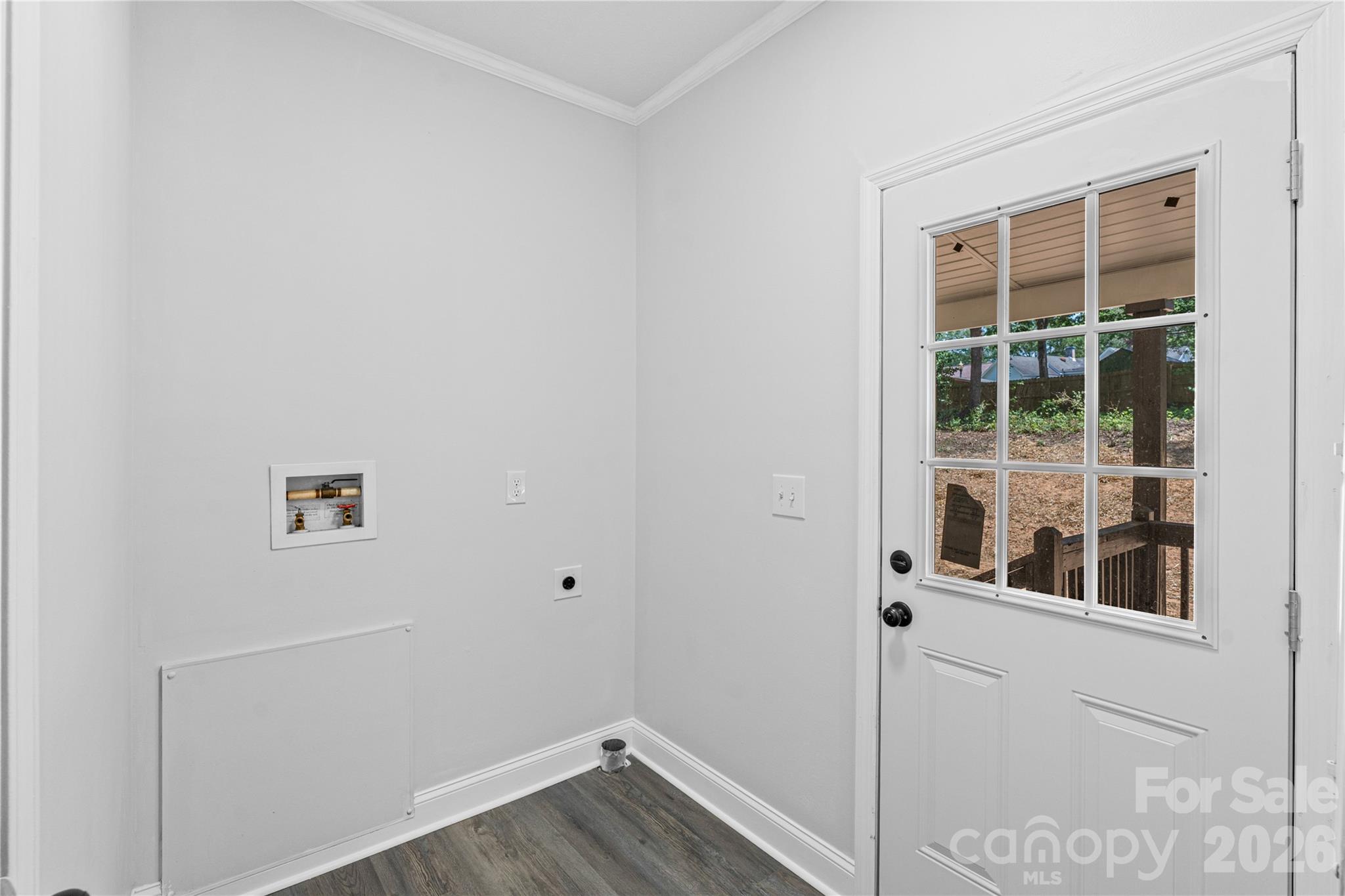 102 E WILKINS Street — Dallas