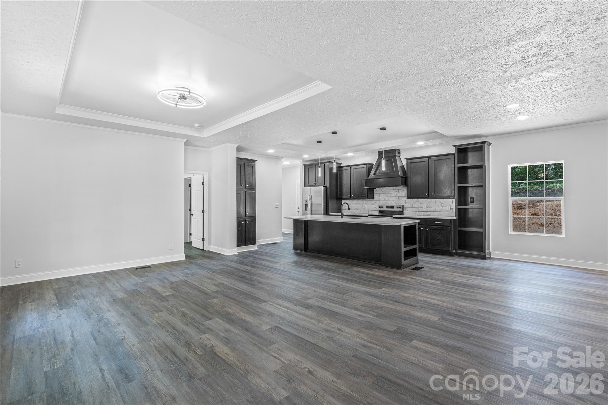 102 E WILKINS Street — Dallas