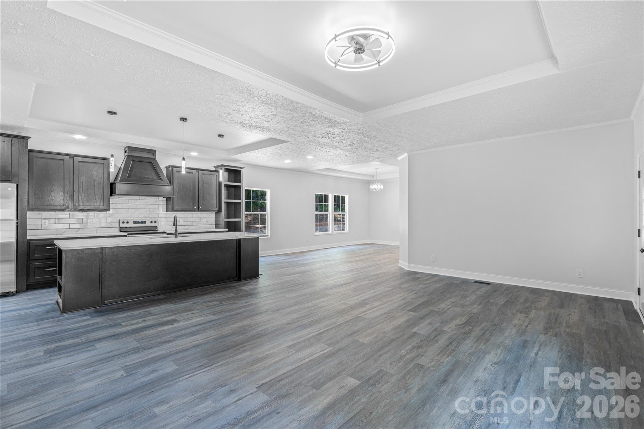 102 E WILKINS Street — Dallas