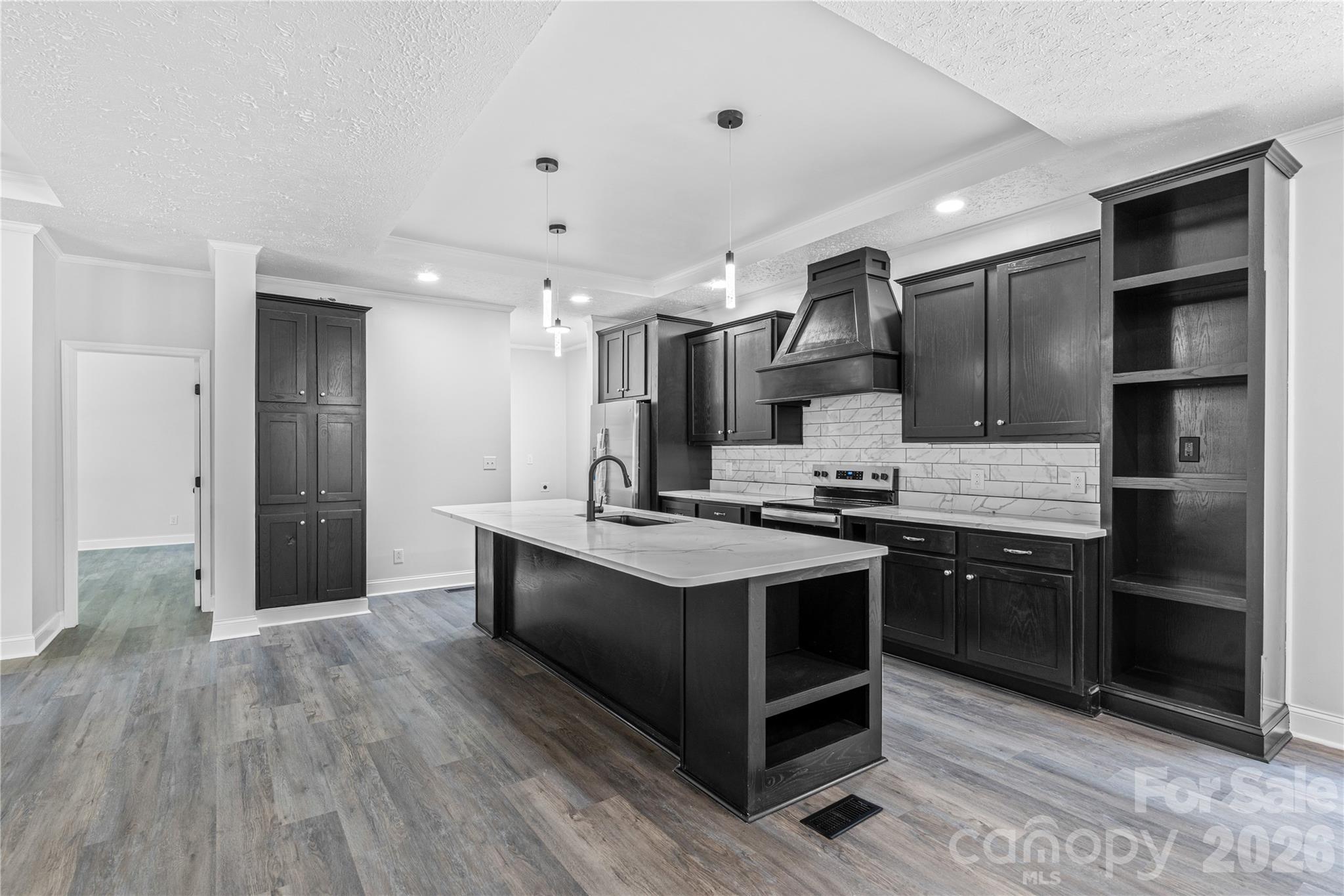 102 E WILKINS Street — Dallas