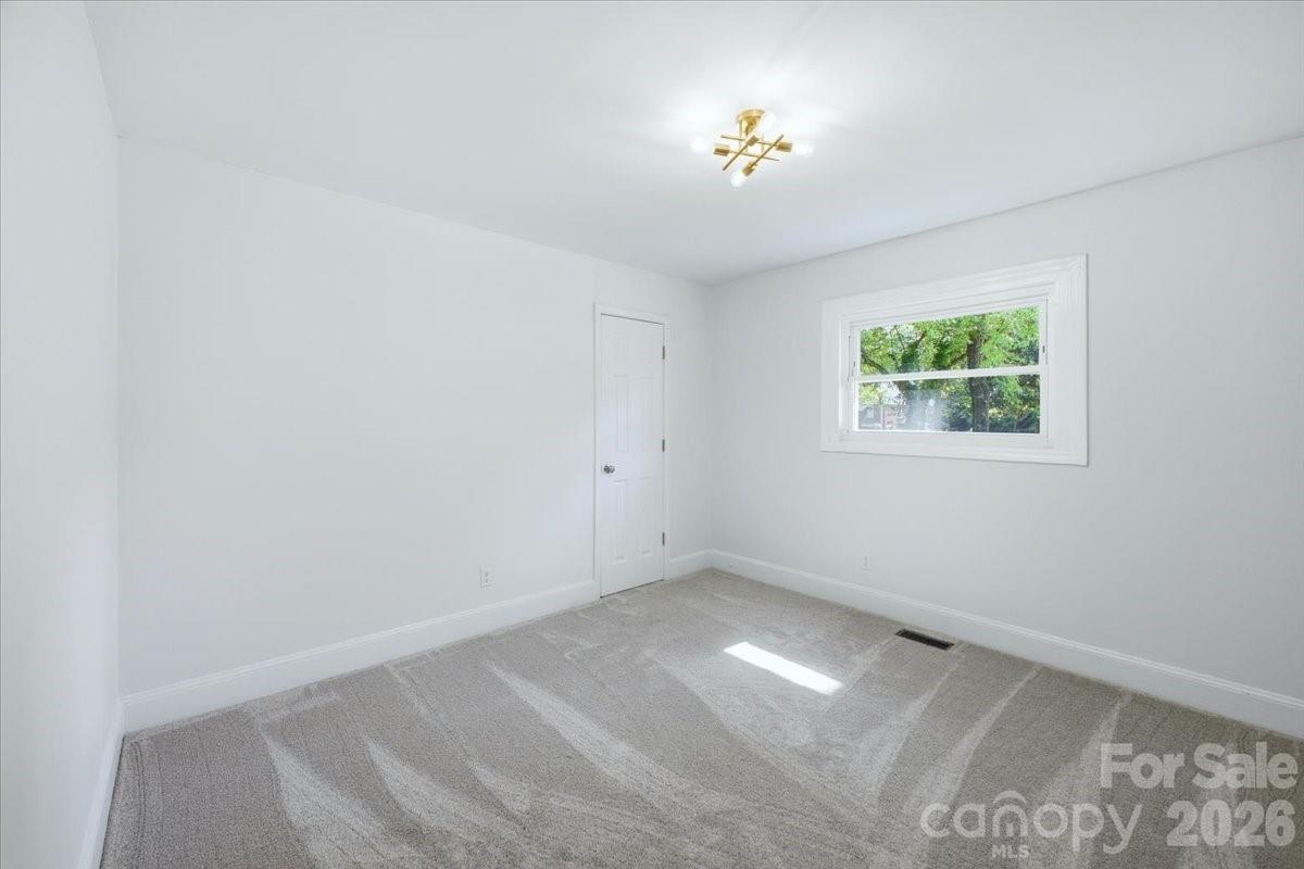 1815 Haines Street — Charlotte