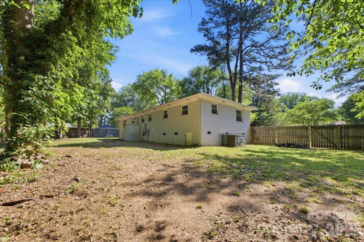1815 Haines Street — Charlotte